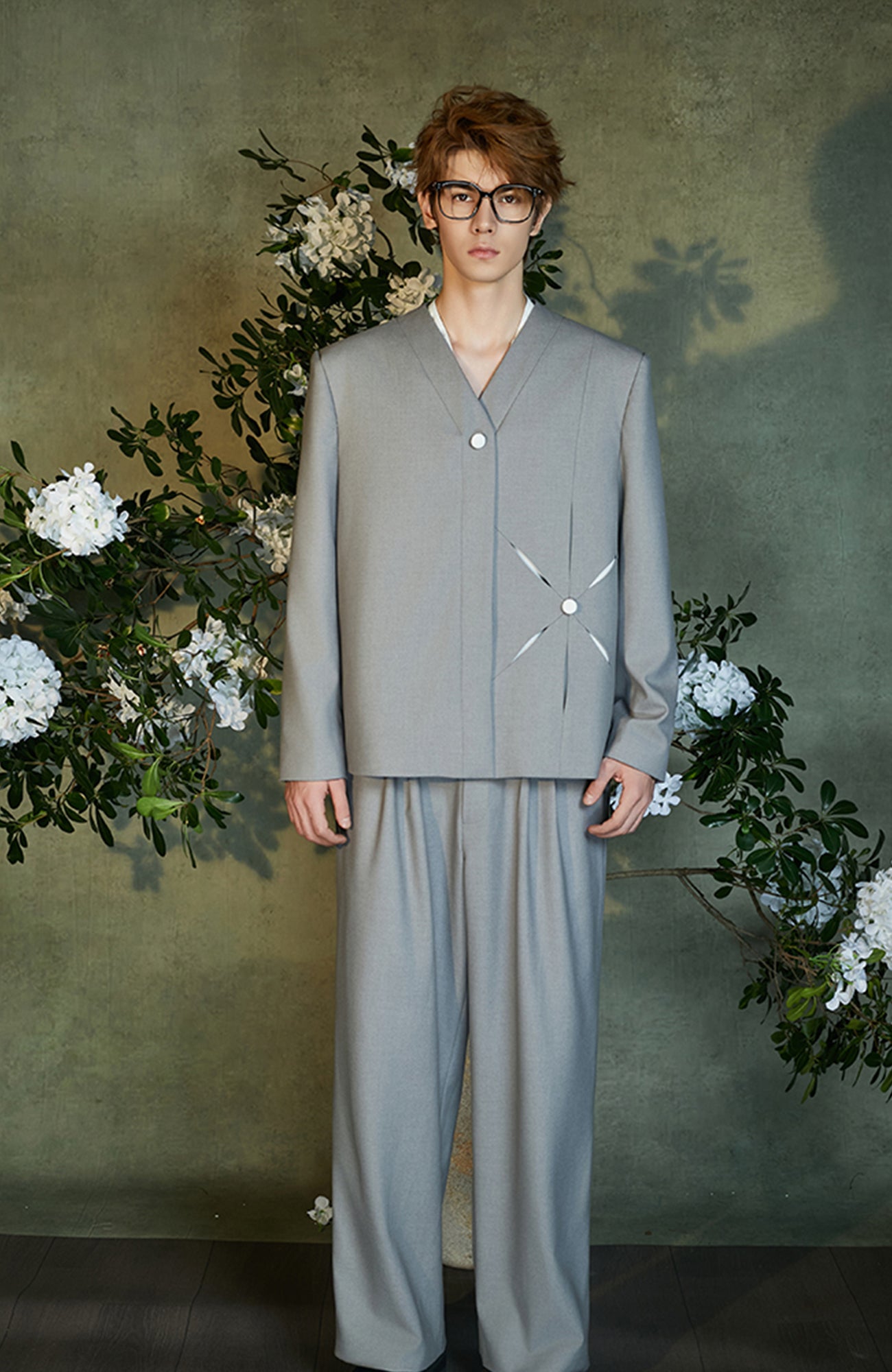 JIECHI Essential V-Neck Cut-Out Blazer