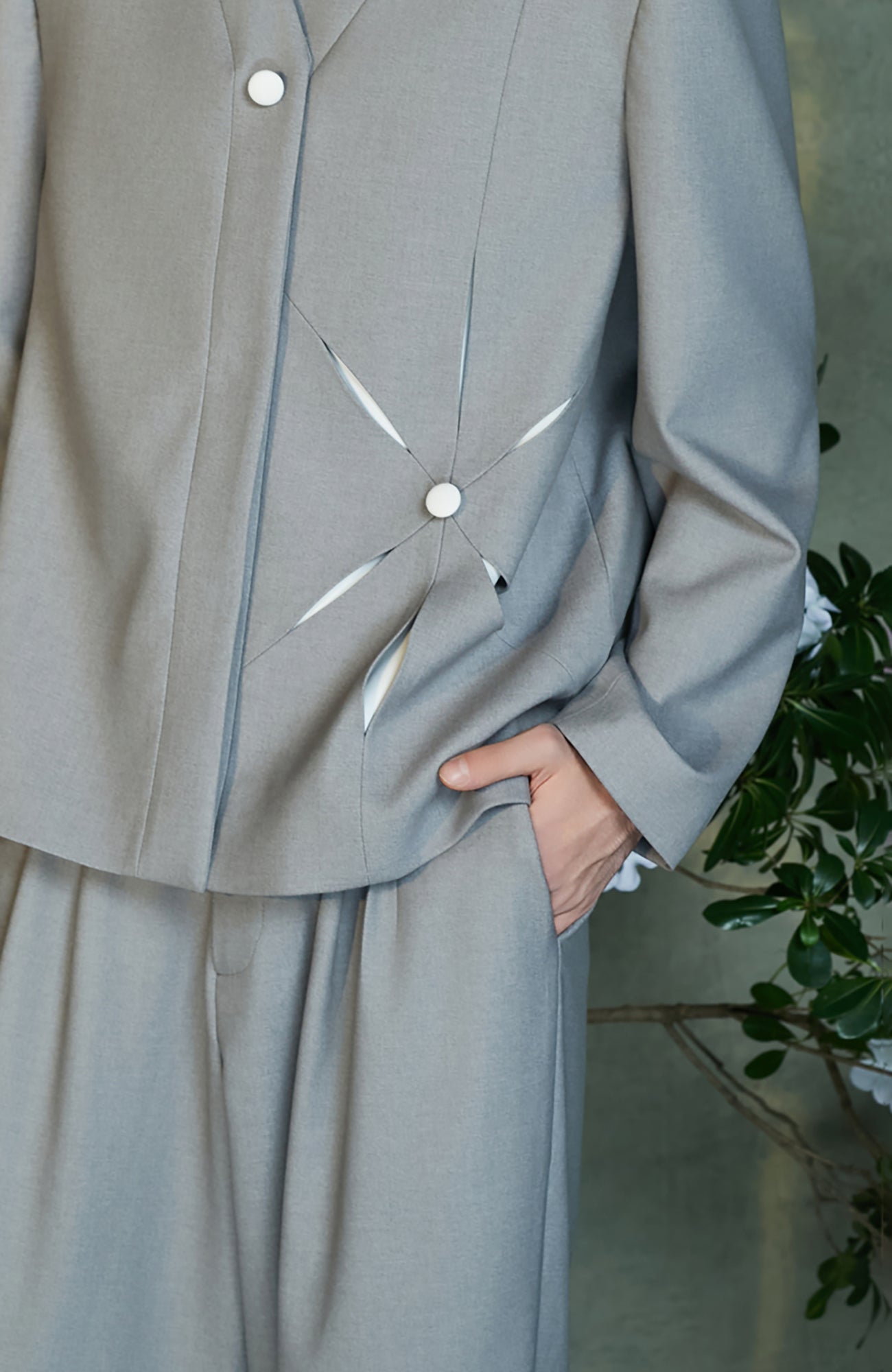 JIECHI Essential V-Neck Cut-Out Blazer