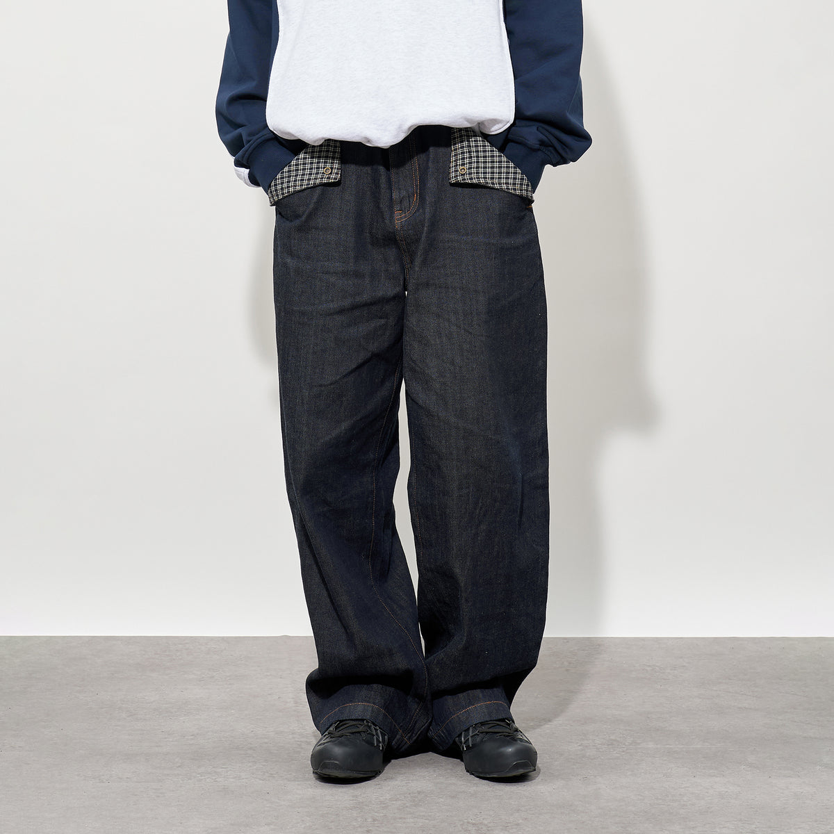 FMACM Plaid Spliced Raw-Hem Straight-Leg Jeans