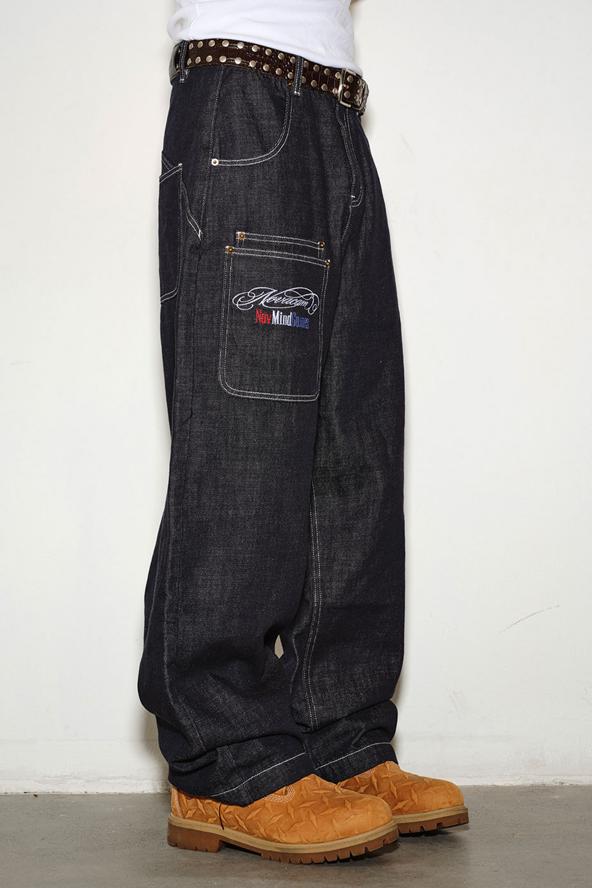 NOVACAM Retro Embroidered Logo Curved Raw Selvedge Jeans
