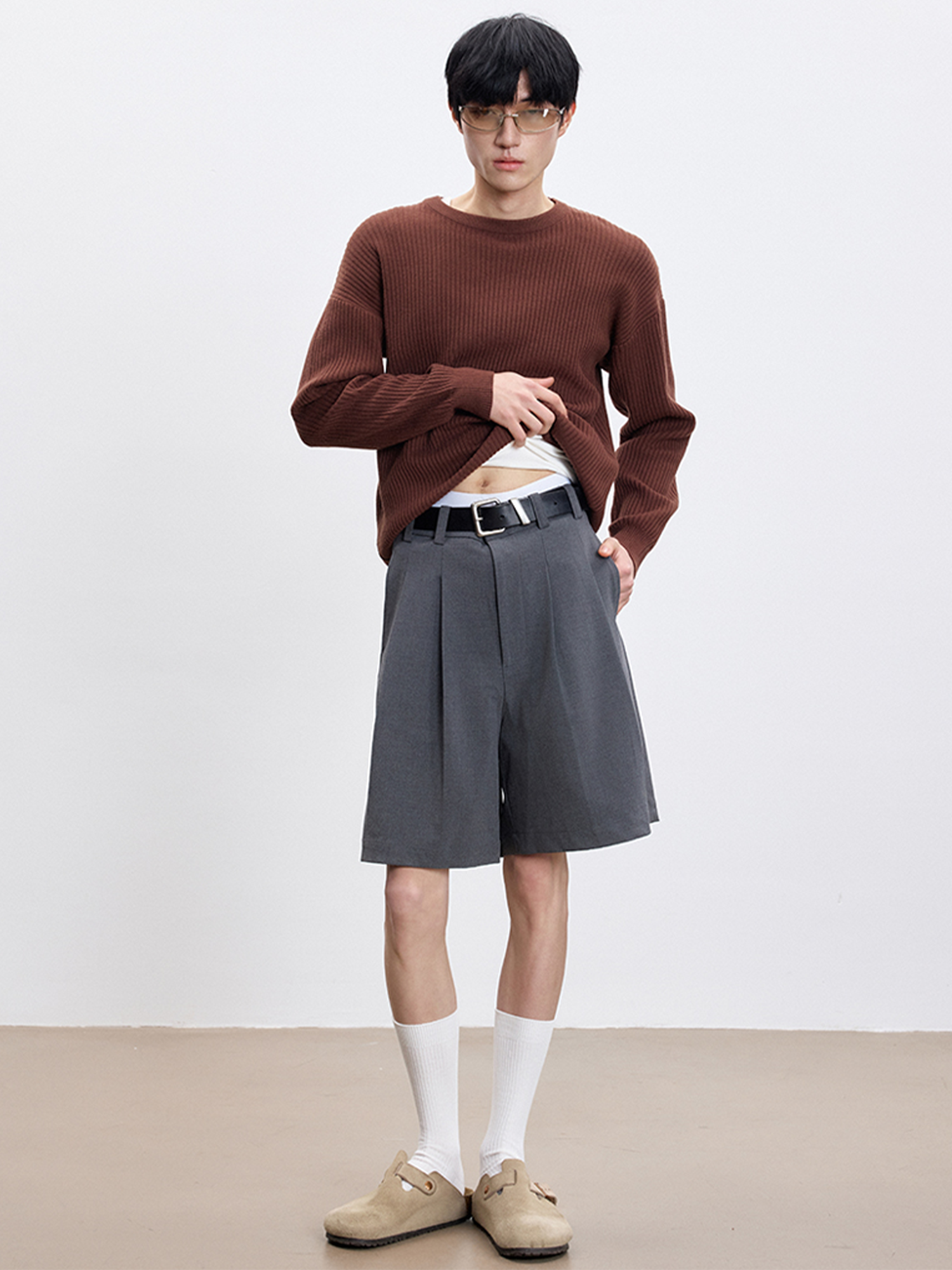 TUIMU Pleated Wide-Leg Shorts
