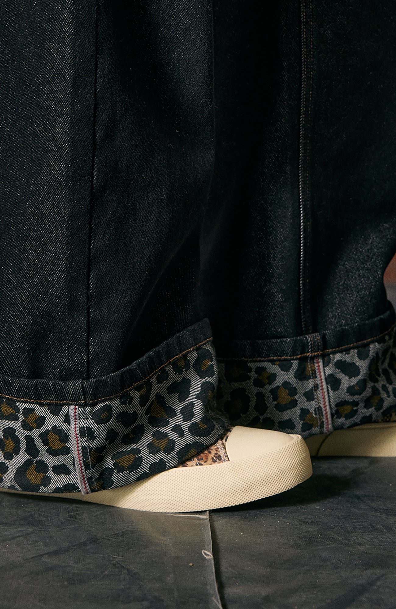 DONSMOKE Wide-Leg Star/ Leopard Cuffed Jeans, premium urban and streetwear designers apparel on PROJECTISR.com, DONSMOKE