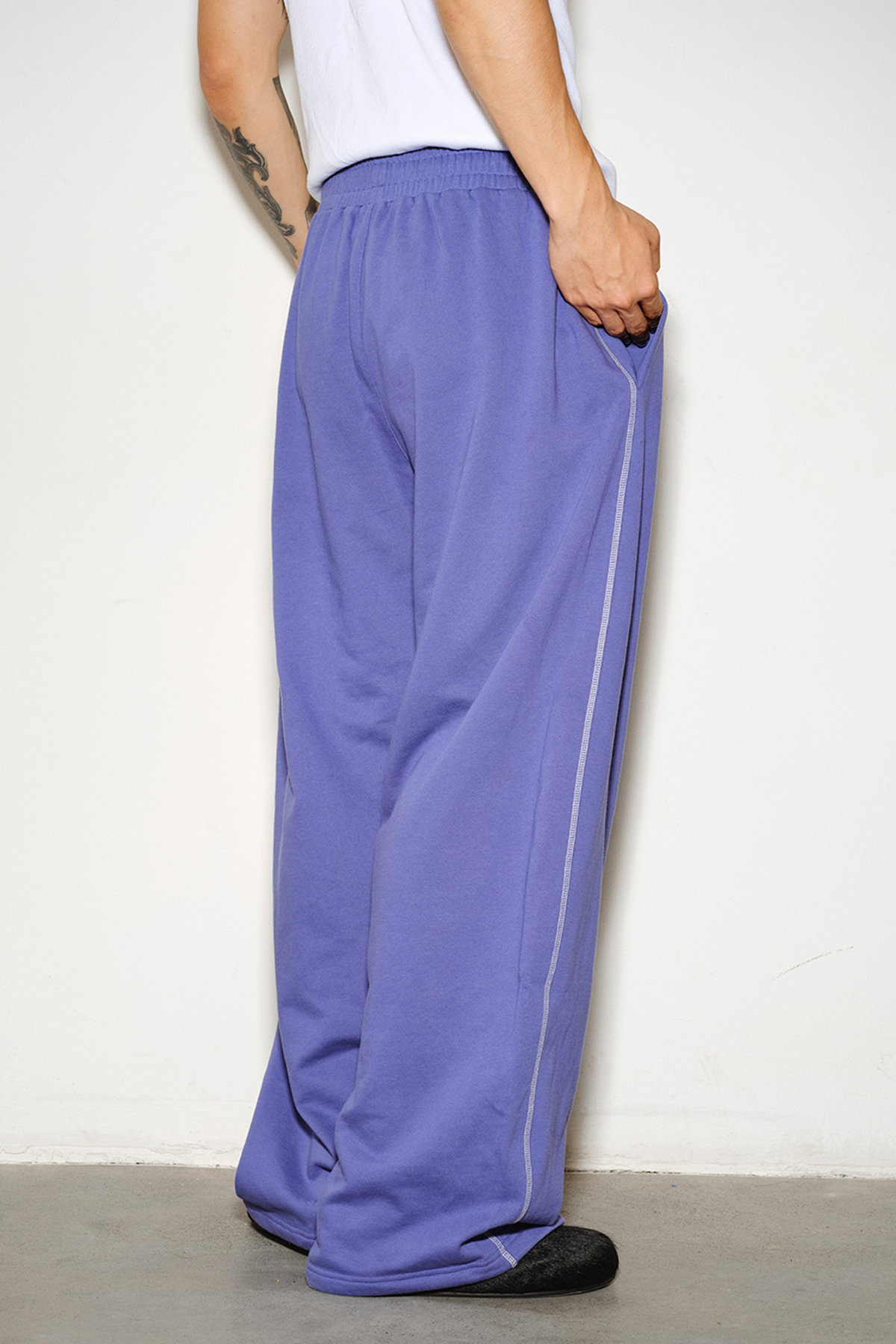 NOVACAM Retro Athletic Embroidered Curved Sweatpants