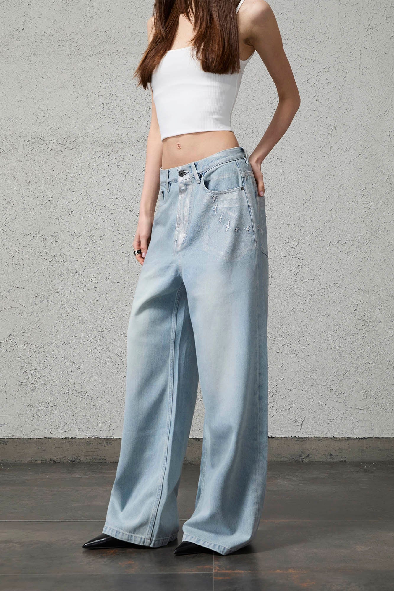 ORGANIC EMOTION Flying Bird Embroidered Washed Wide-Leg Jeans