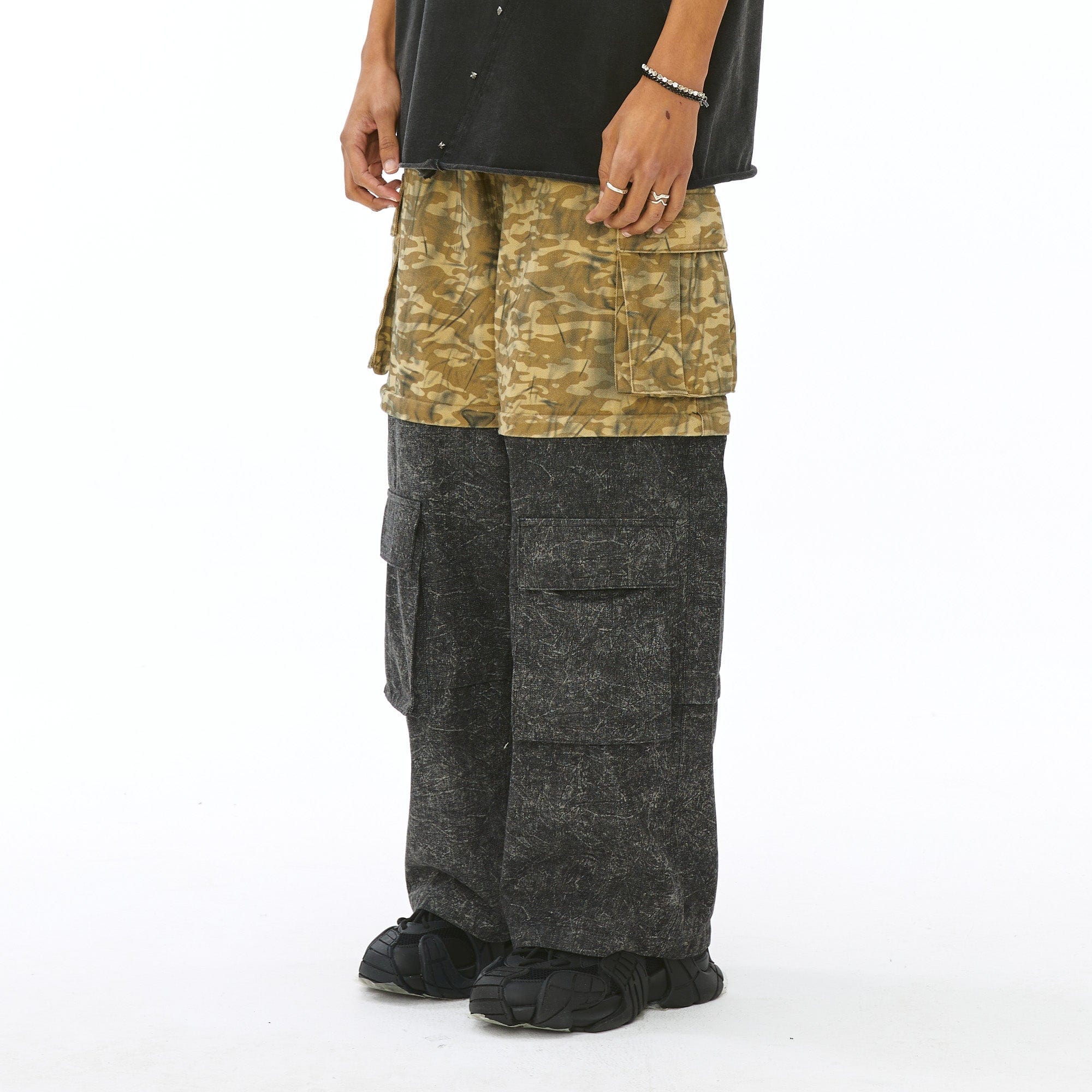 VANN VALRENCE Detachable Two-Tone Paneled Cargo Jeans, premium urban and streetwear designers apparel on PROJECTISR.com, VANN VALRENCE
