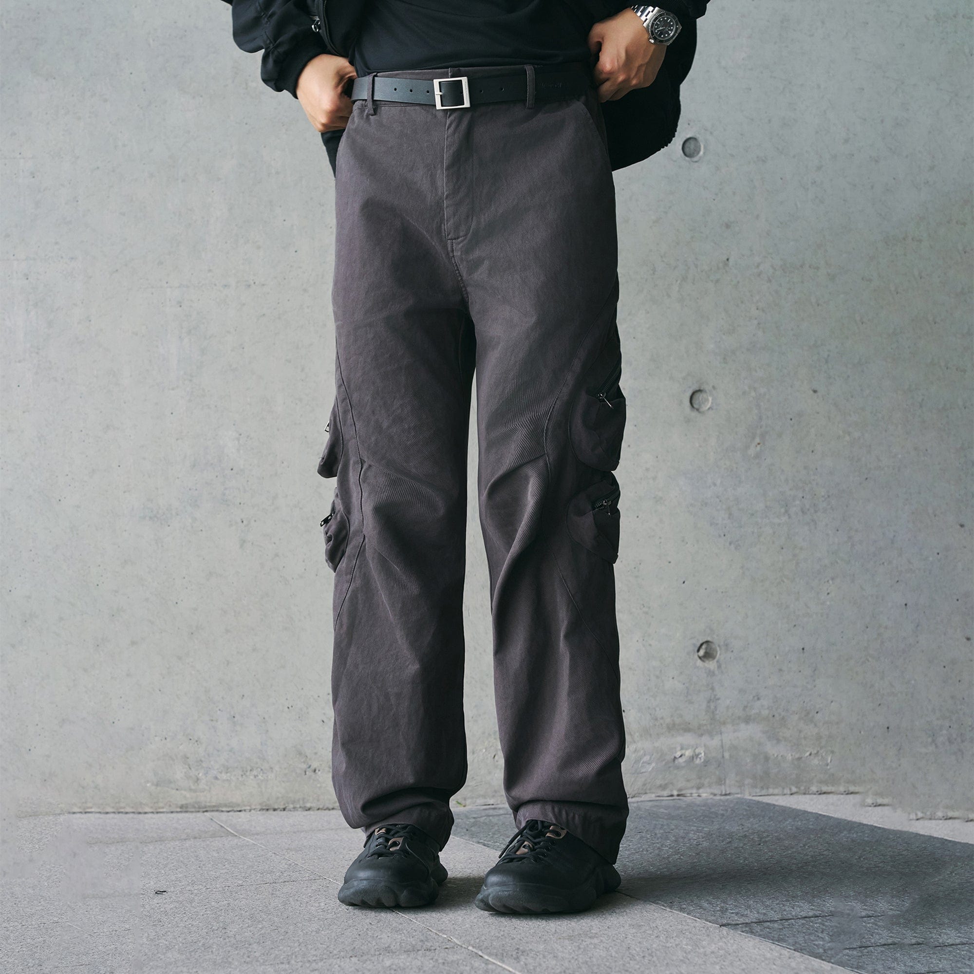 ENSHADOWER Modern Pleated Zipper Tactical Cargo, premium urban and streetwear designers apparel on PROJECTISR.com, ENSHADOWER