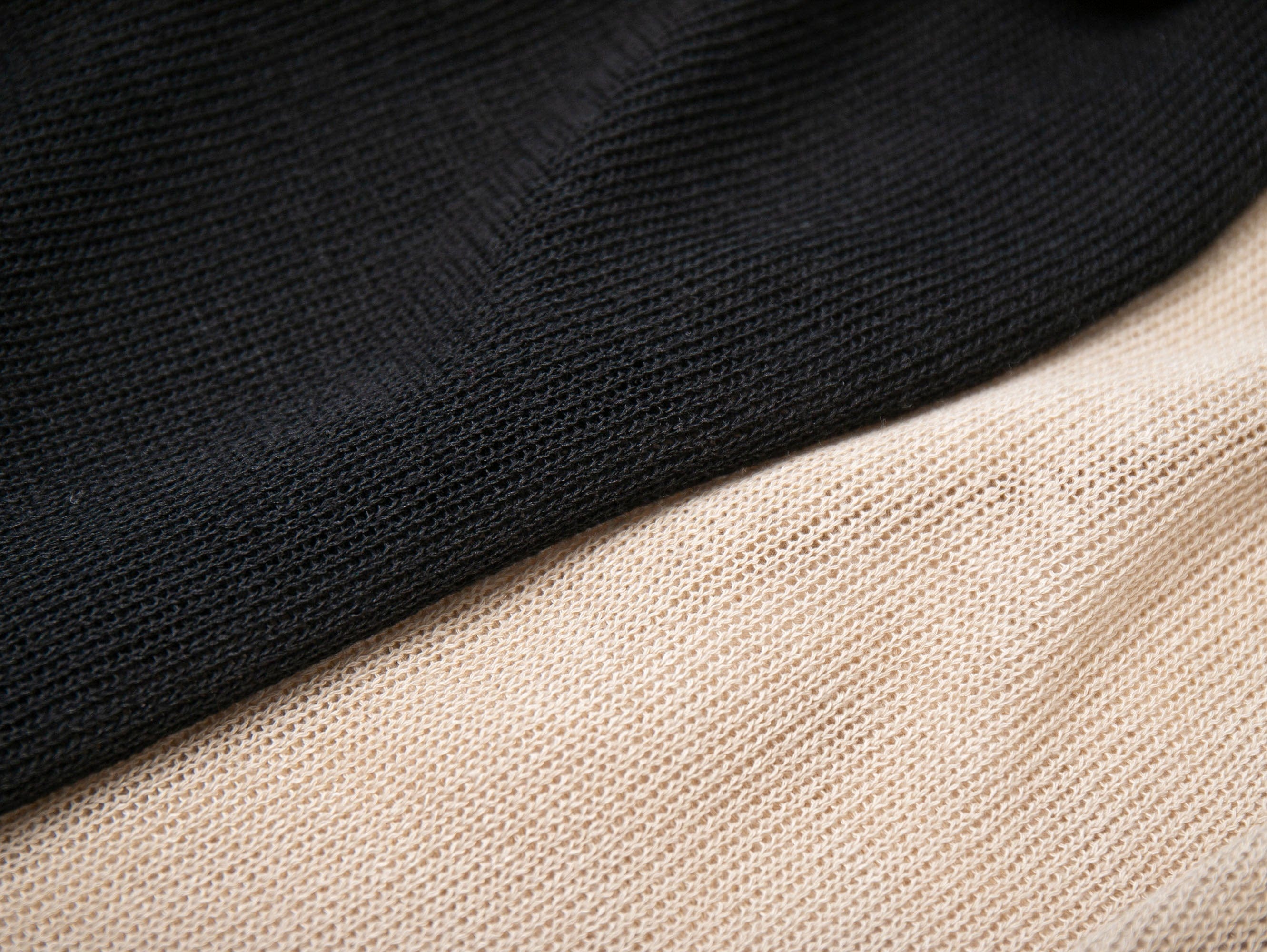 LEONSENSE Contrast Layered V-Neck Knit Tank Top, premium urban and streetwear designers apparel on PROJECTISR.com, LEONSENSE