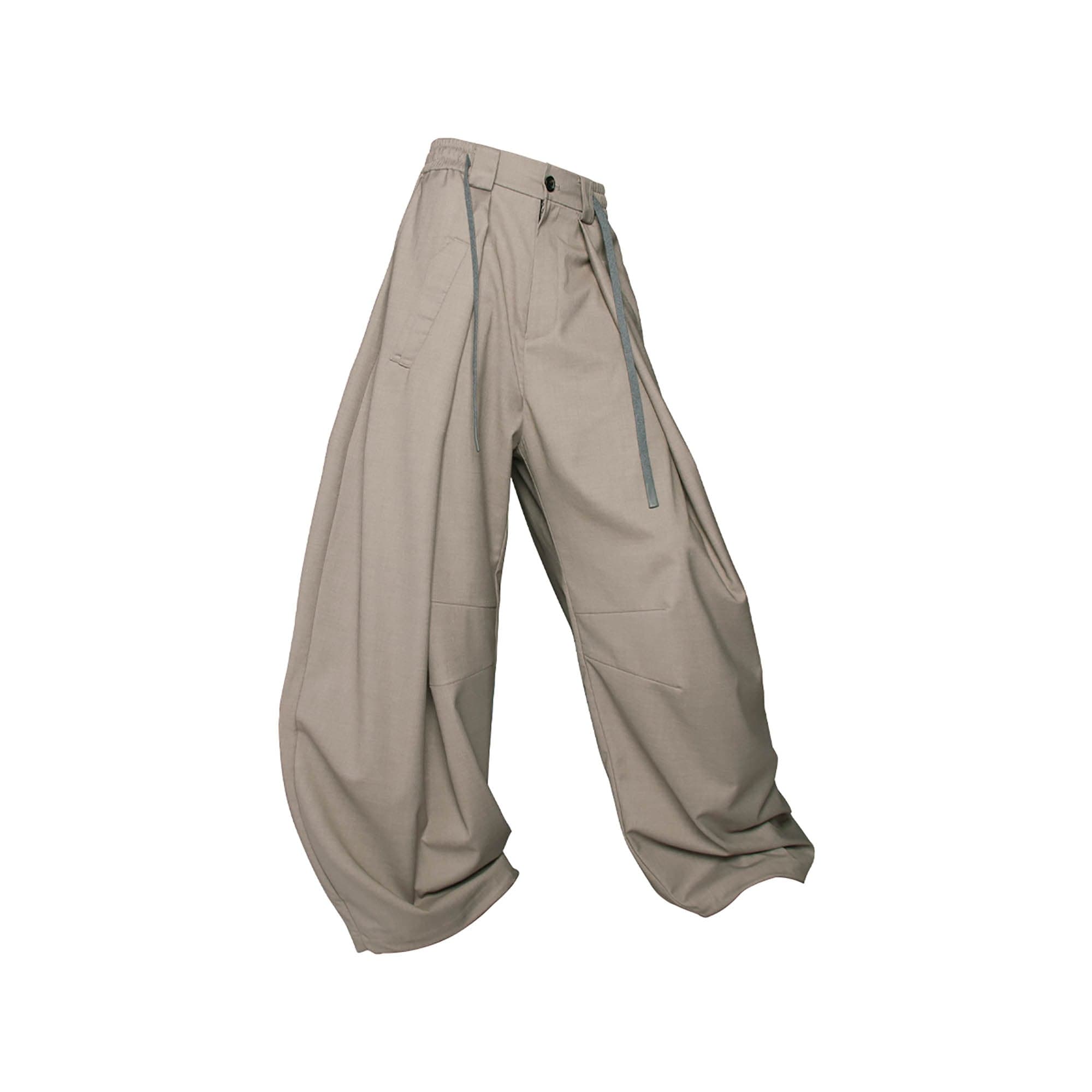 RELABEL Pleated Drawstring Curved Wide-Leg Trousers
