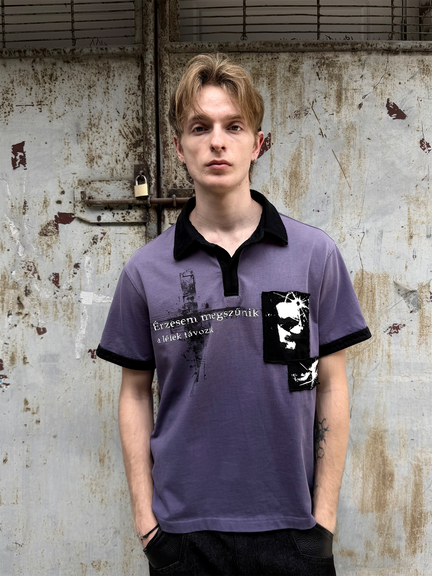 ESAIAS Washed Portrait Cross Graphic Polo Shirt
