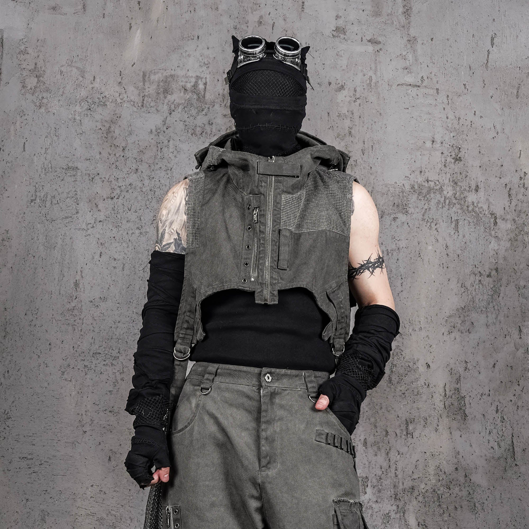UNDERWATER Scavenger Hooded Vest, premium urban and streetwear designers apparel on PROJECTISR.com, UNDERWATER