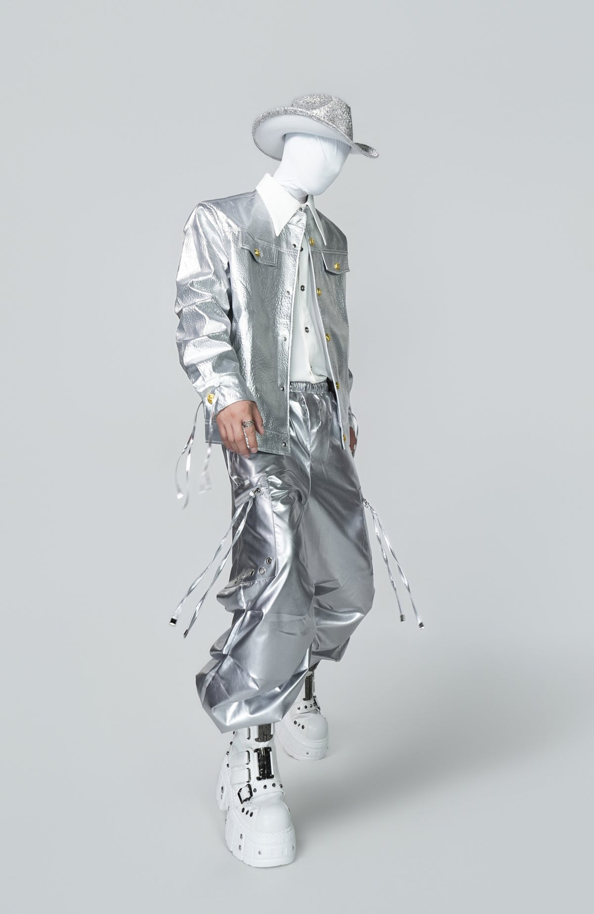 VE2 Metallic Coated Cargo Pants