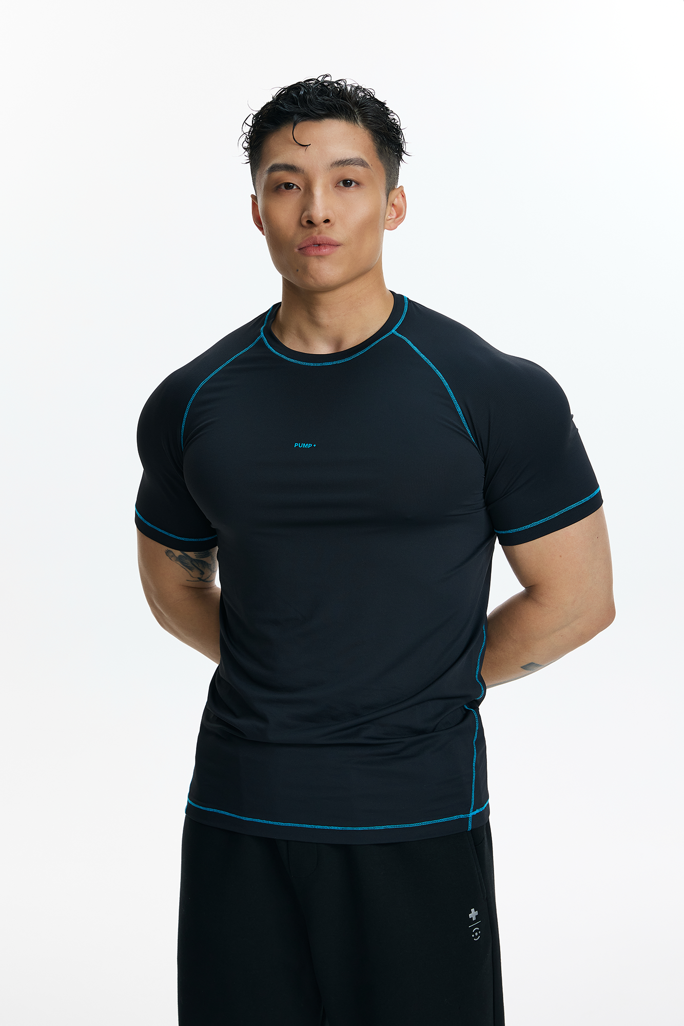 PUMPPLUS Contrast Piping Slim Quick-Dry Training Tee, premium urban and streetwear designers apparel on PROJECTISR.com, PUMPPLUS