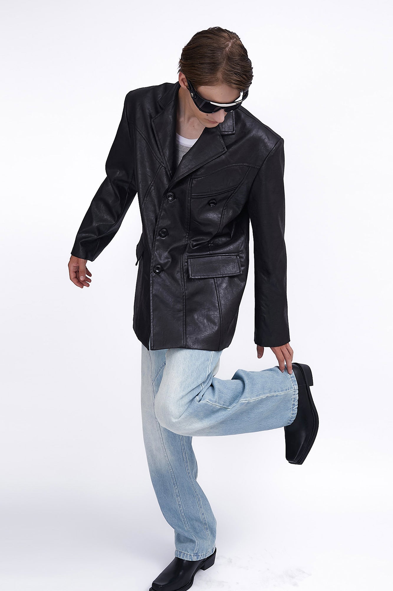 ASSEEN Oversized Faux Leather Curved Stitch Blazer