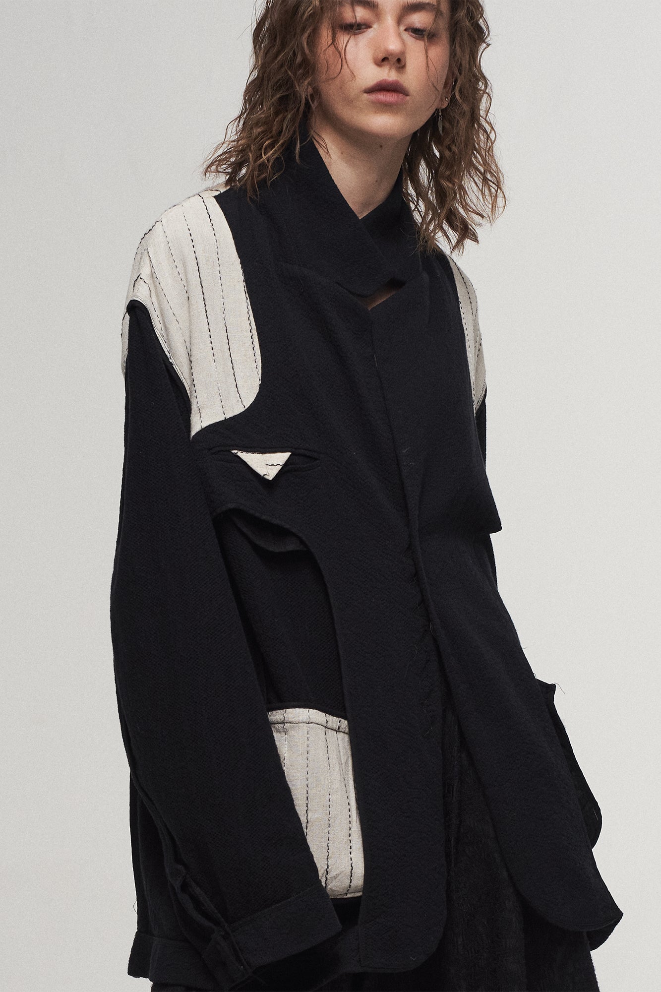 ILNya Nieternite Nifutur Reversible Contrast Stripe Paneled Jacket