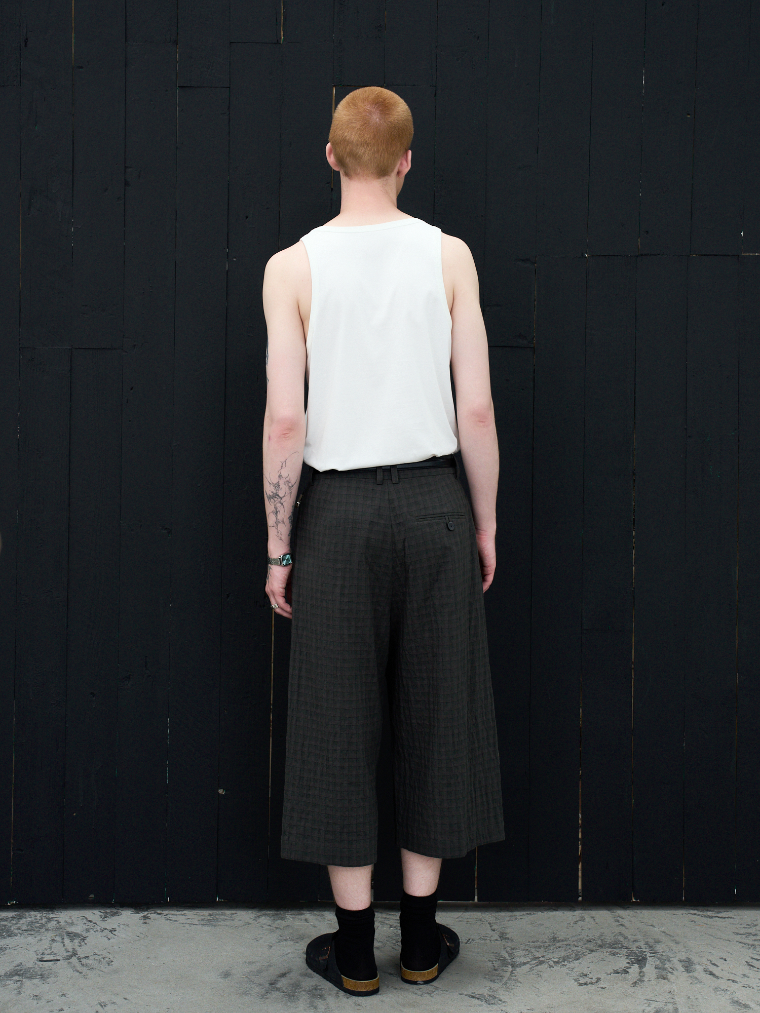 GRAINMUSTARD Linen-Blend Plaid Pleated Cropped Trousers