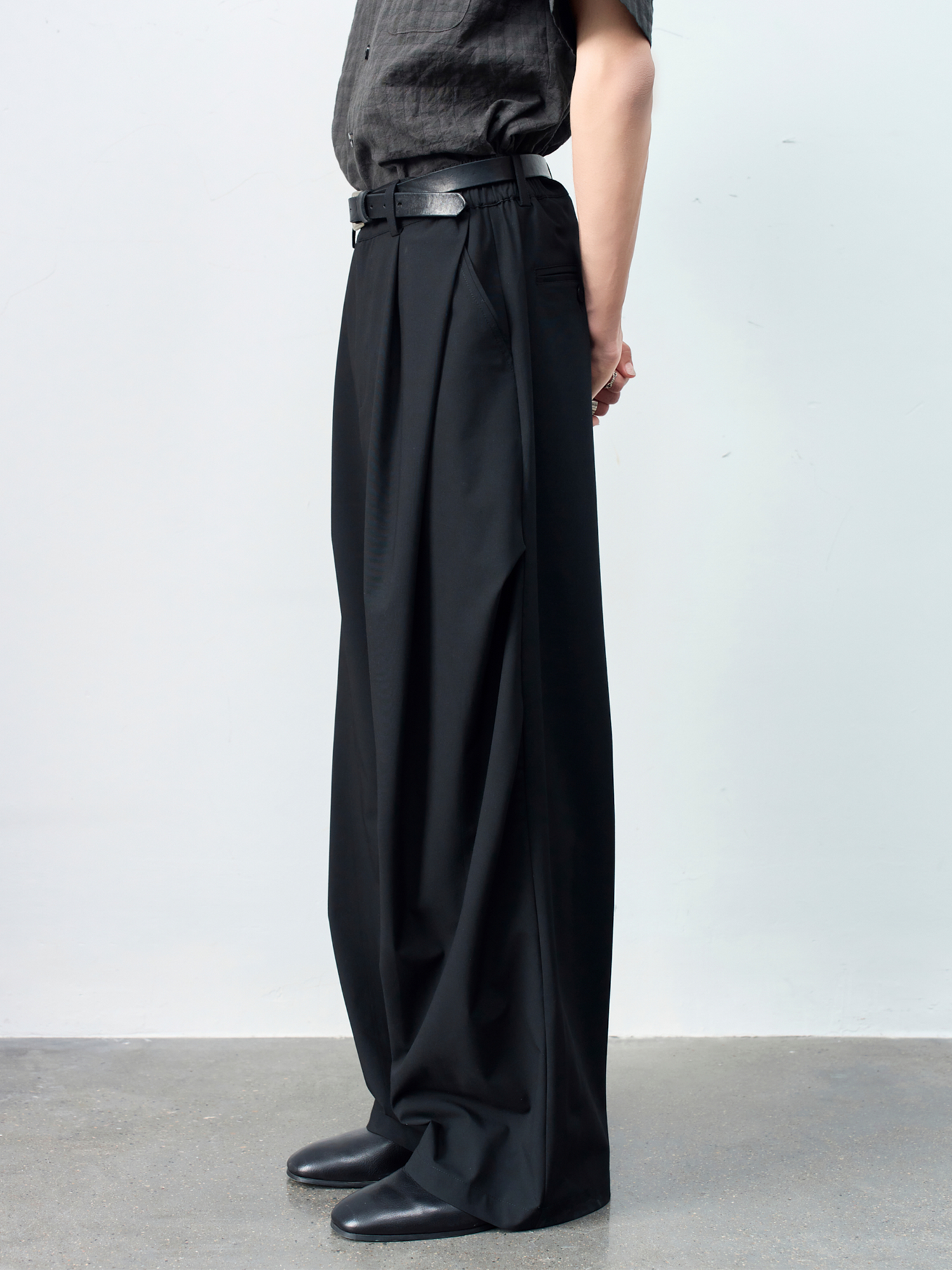 GRAINMUSTARD High-Waist Draped Pleated Trousers
