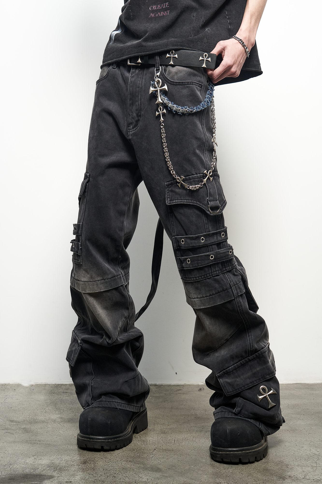 ANTI WAR REVIVAL Distressed Strap Multi-Pocket Wide-Leg Jeans