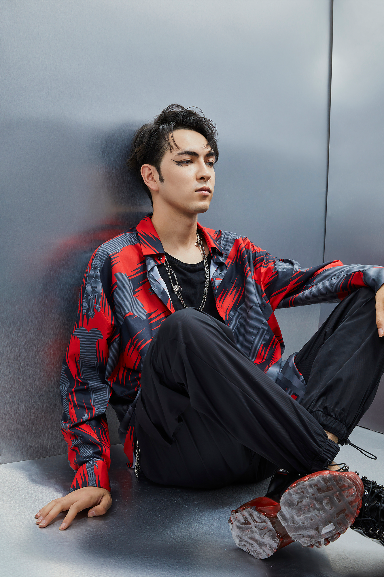 MASH UP ASIA Abstract Stripe Oversized Shirt, premium urban and streetwear designers apparel on PROJECTISR.com, MASH UP ASIA