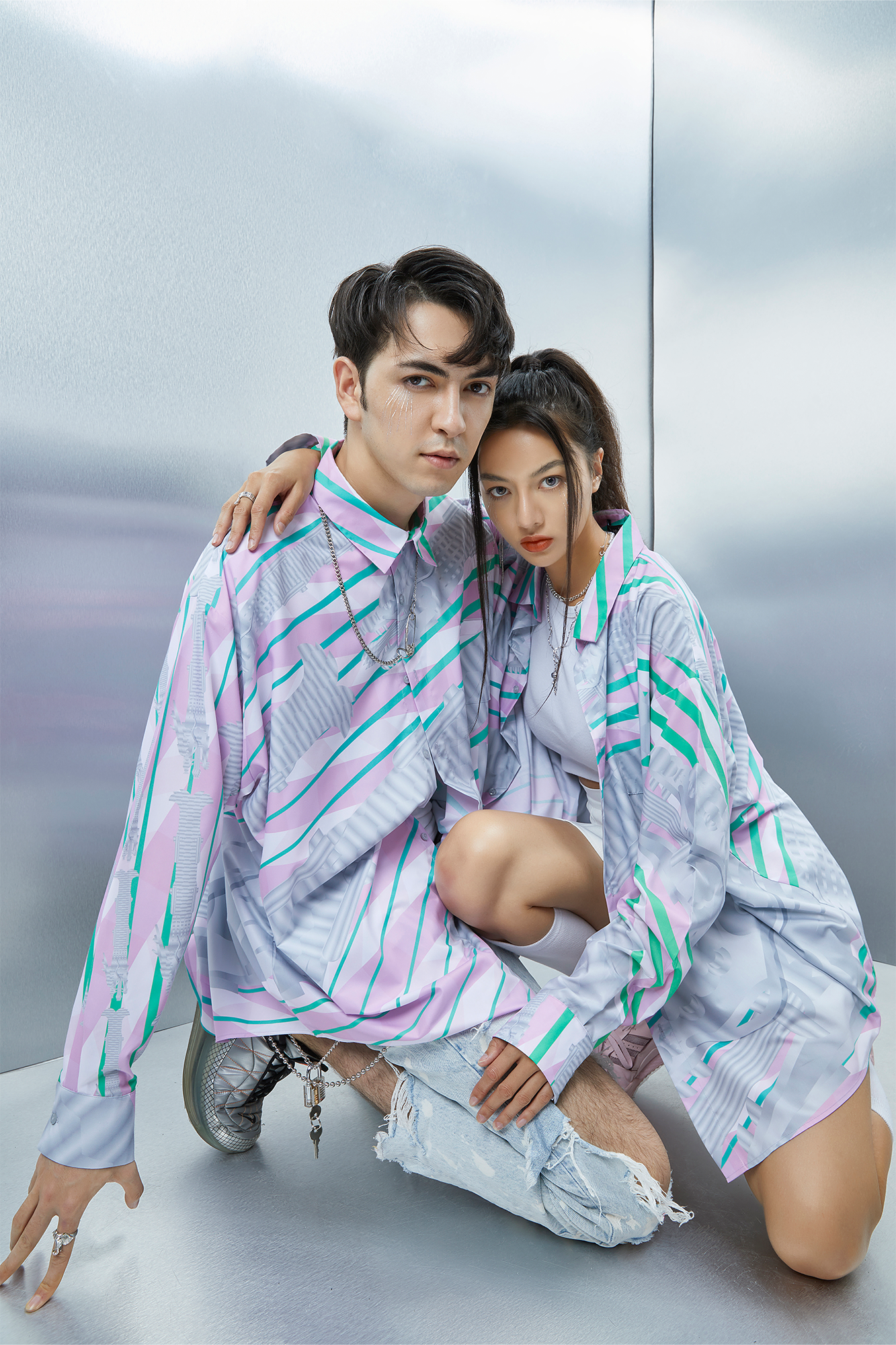 MASH UP ASIA Abstract Stripe Oversized Shirt, premium urban and streetwear designers apparel on PROJECTISR.com, MASH UP ASIA