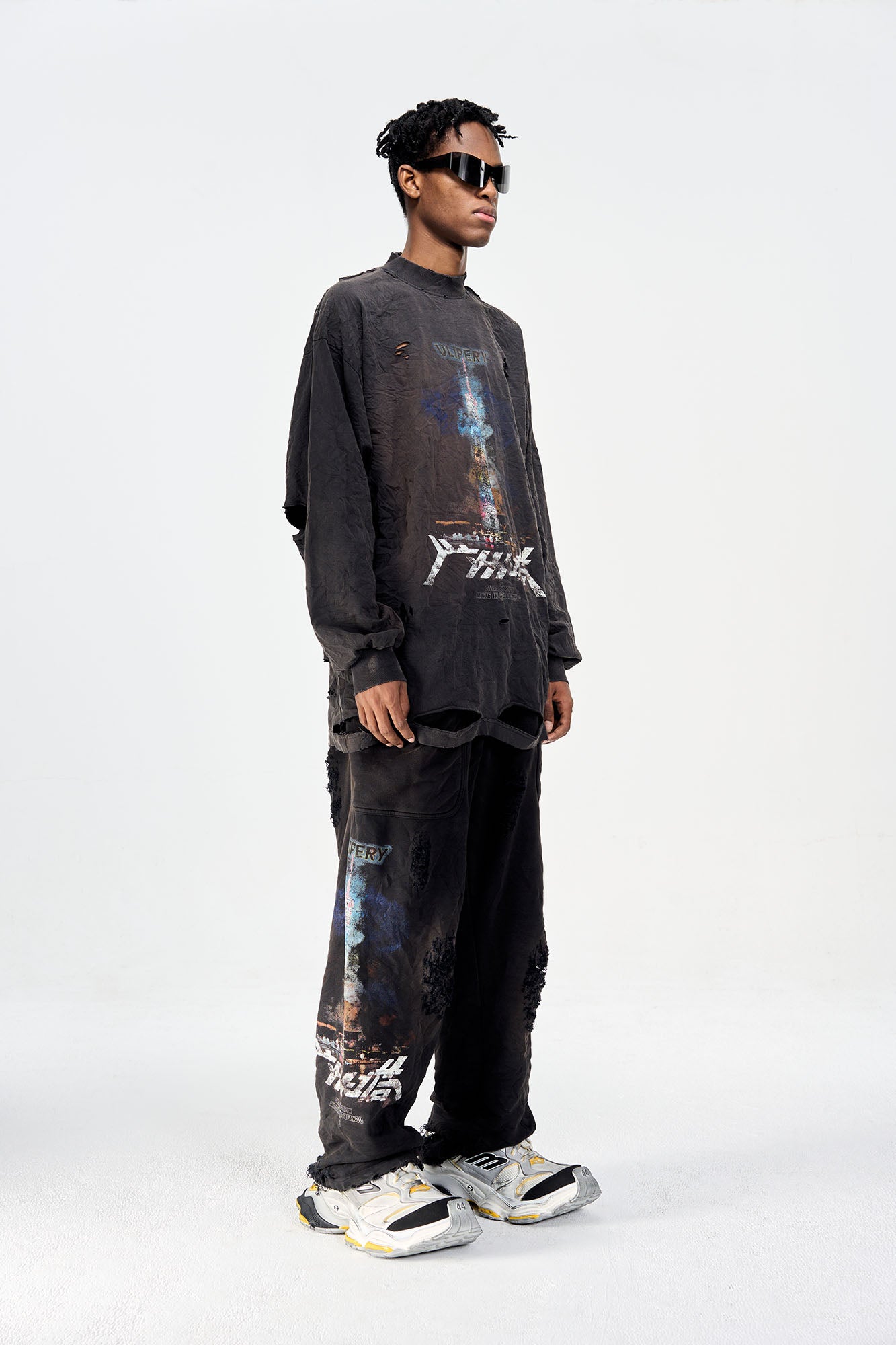 ULIPERY Distressed Glow Crinkled Long Sleeve Tee