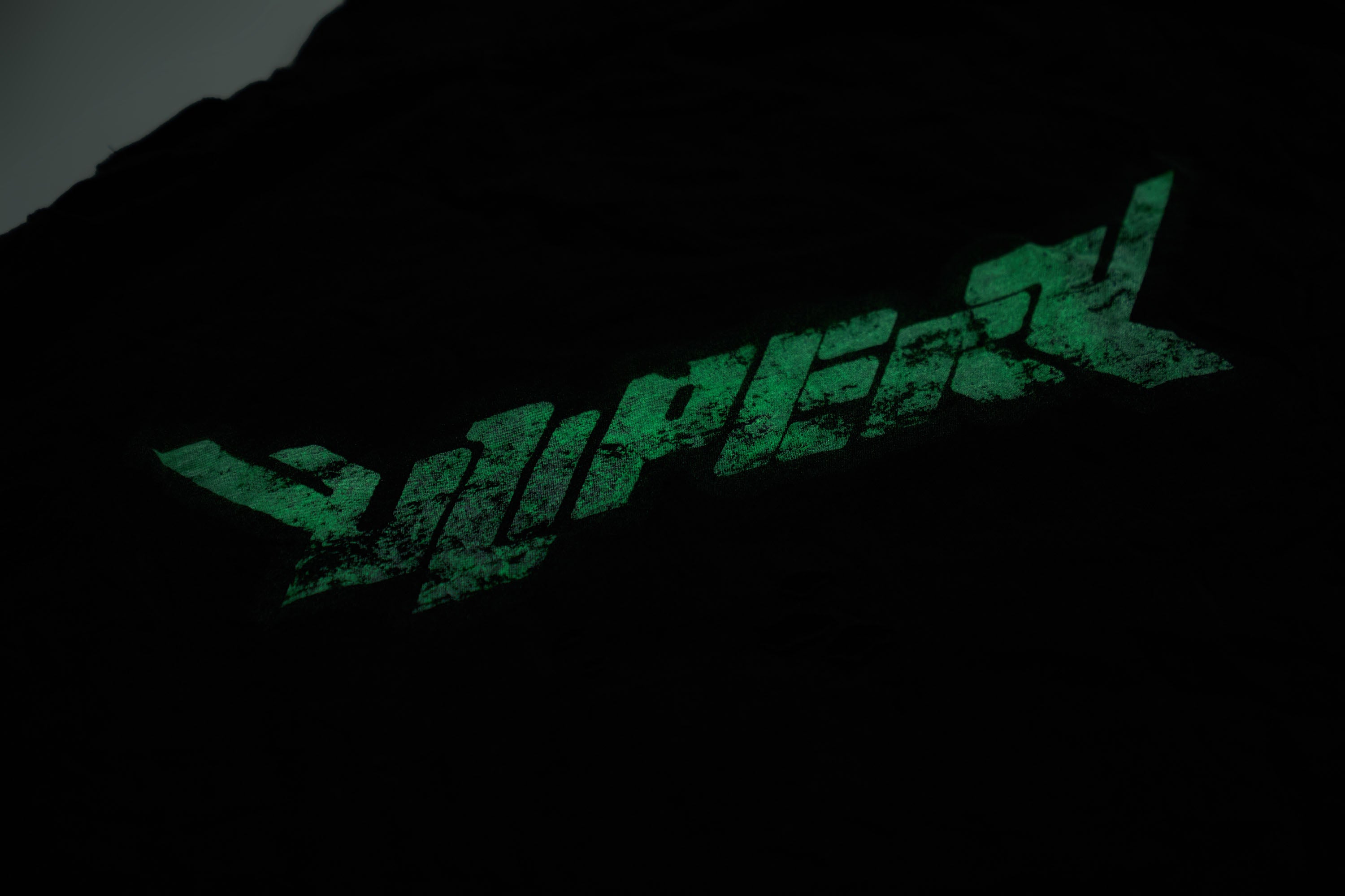 ULIPERY Distressed Glow Crinkled Long Sleeve Tee
