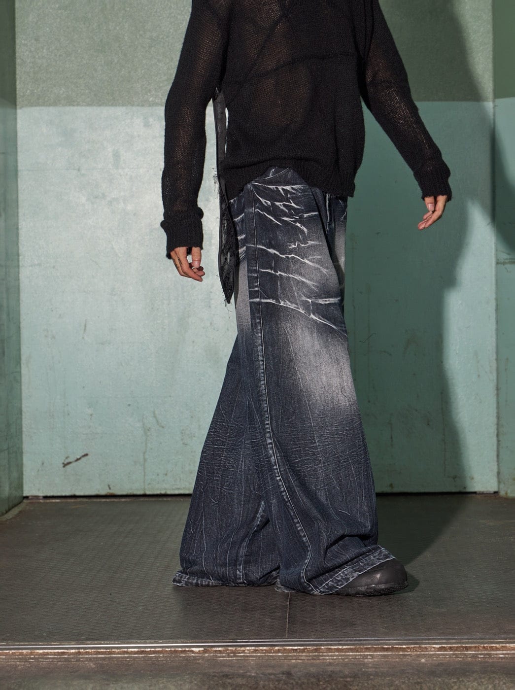 DND4DES Lighting Crease Washed Wide-Leg Jeans, premium urban and streetwear designers apparel on PROJECTISR.com, DND4DES