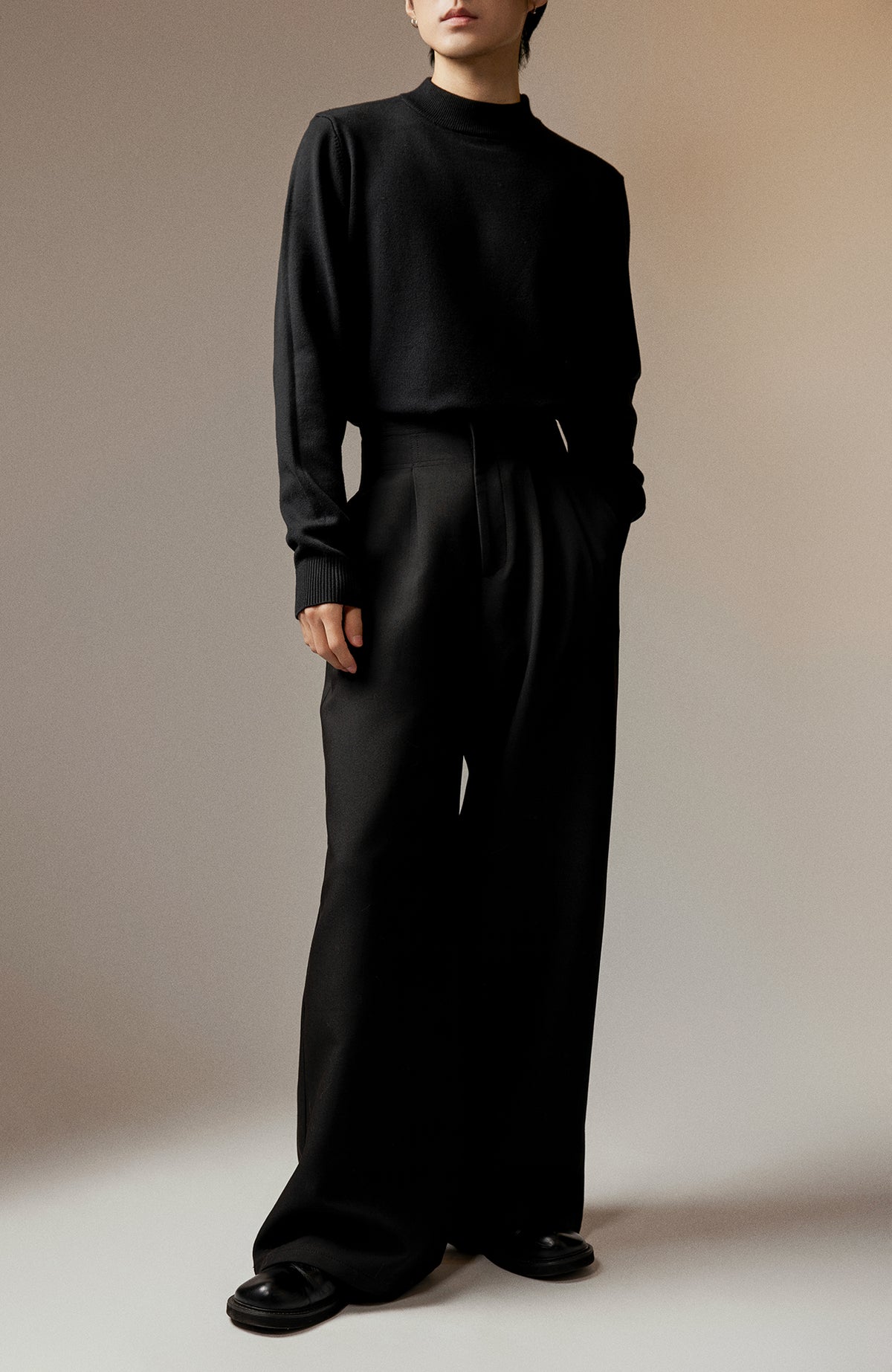 SAMMOKONPA Double-Pleat Wide-Leg Trousers