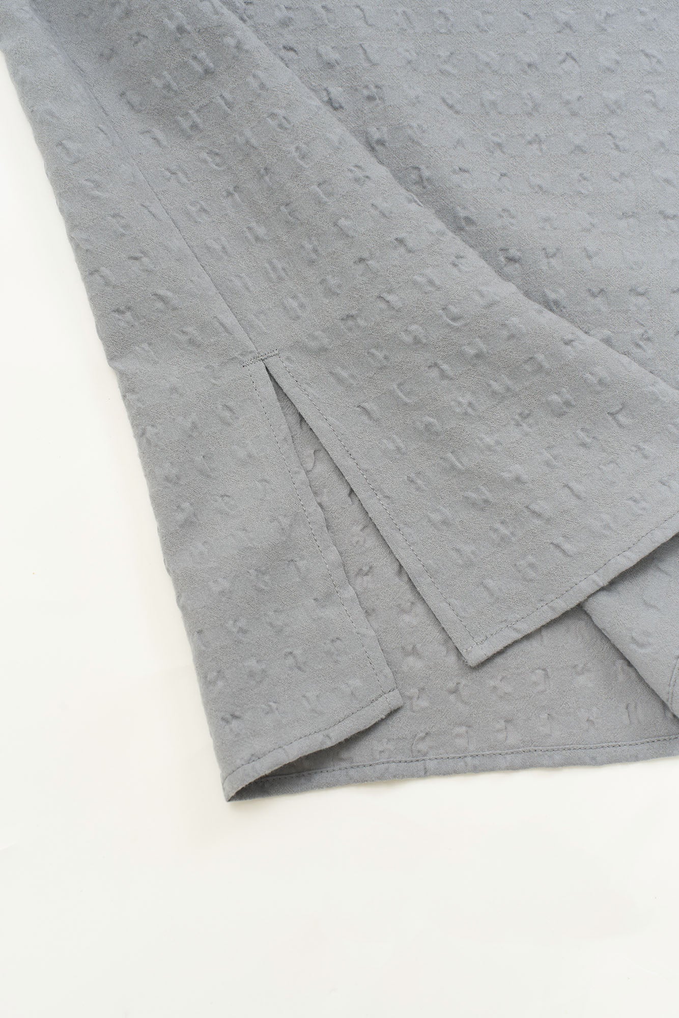 OUYANG WENJUN Drip Heart Embroidered Seersucker Shirt