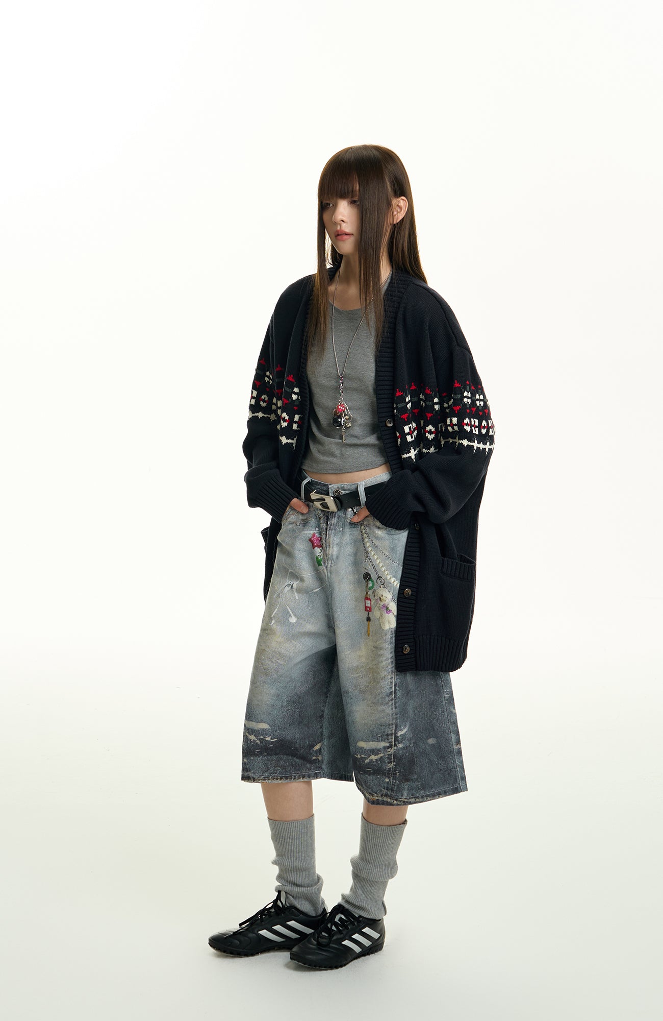 TGNS Distressed Chain Graphic Oversized Jorts