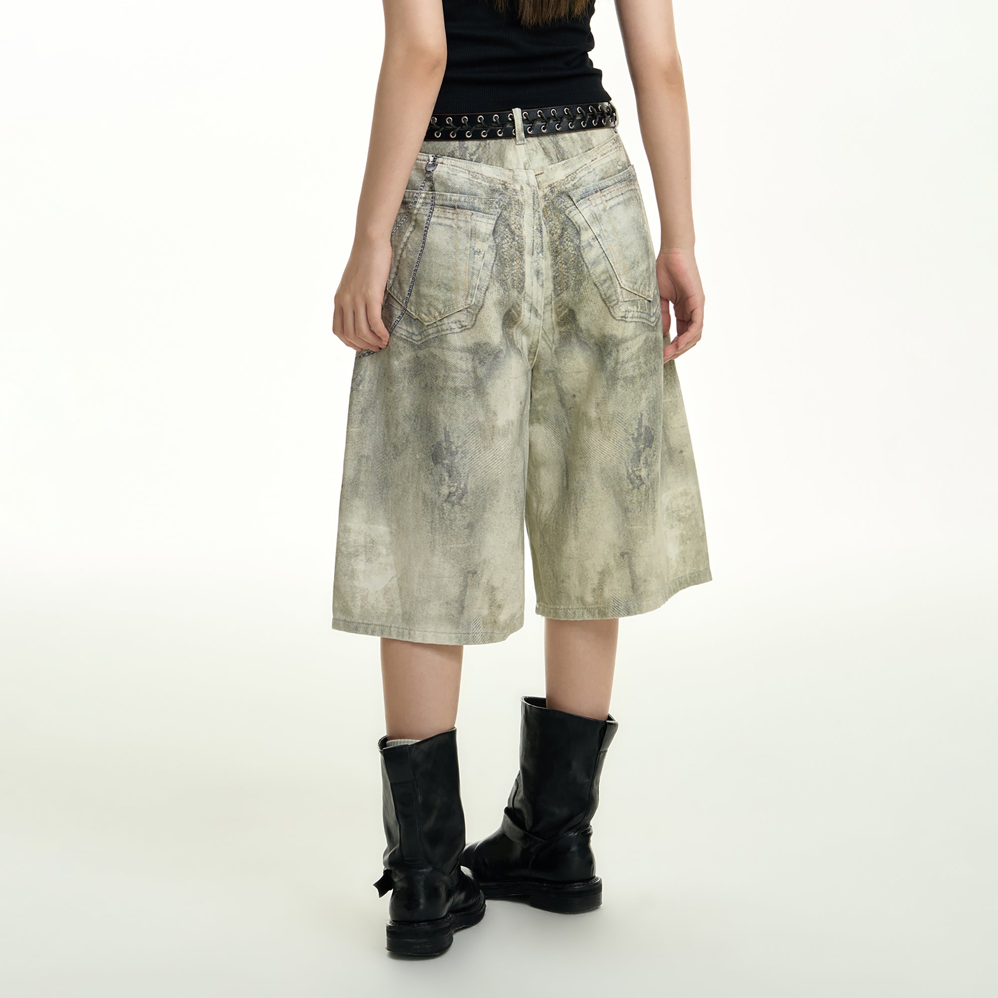 TGNS Distressed Chain Graphic Oversized Jorts