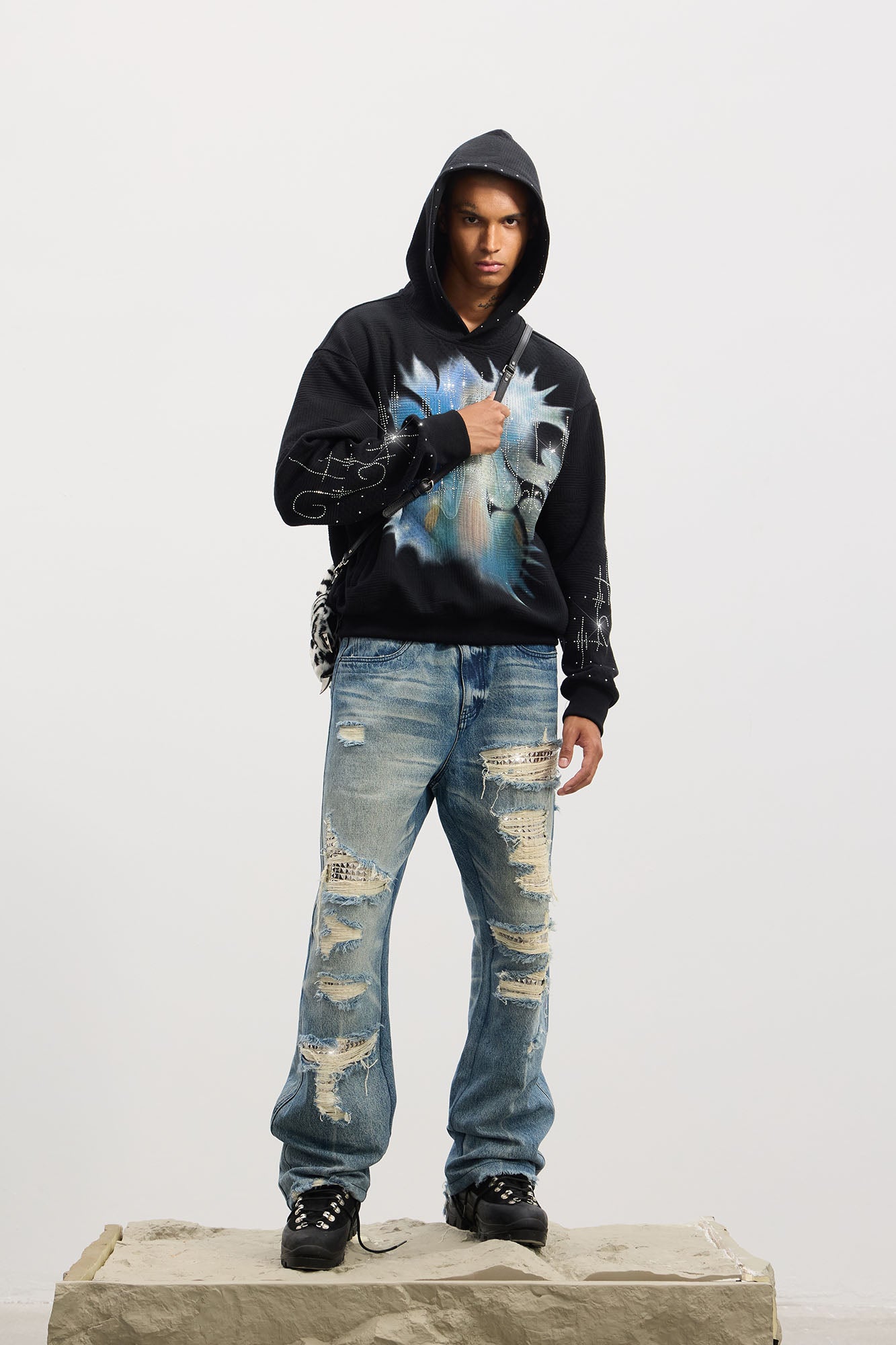 DND4DES Ripped Studded Flared Jeans