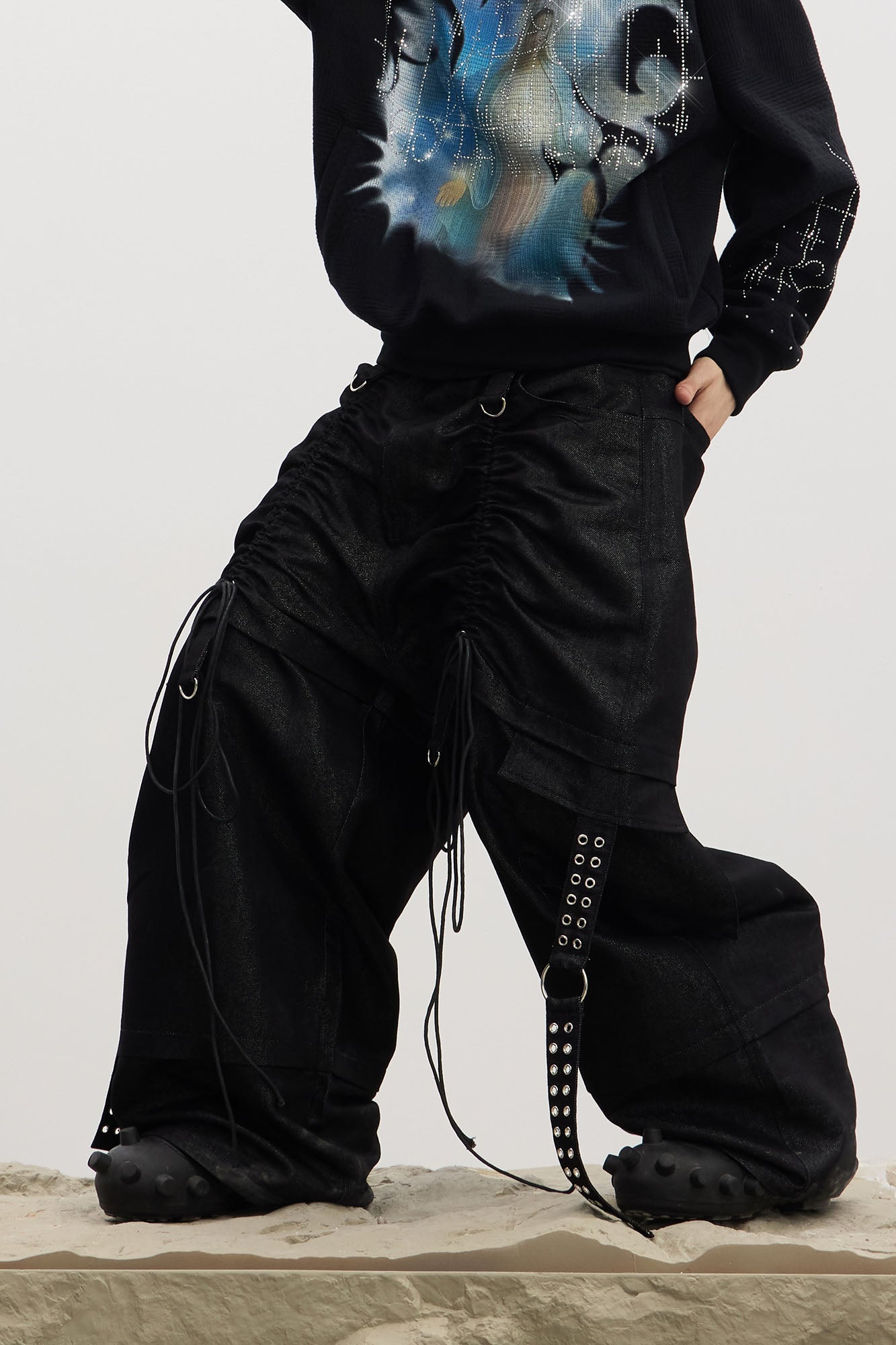DND4DES Drawstring Ruched Coated Cargo Jeans