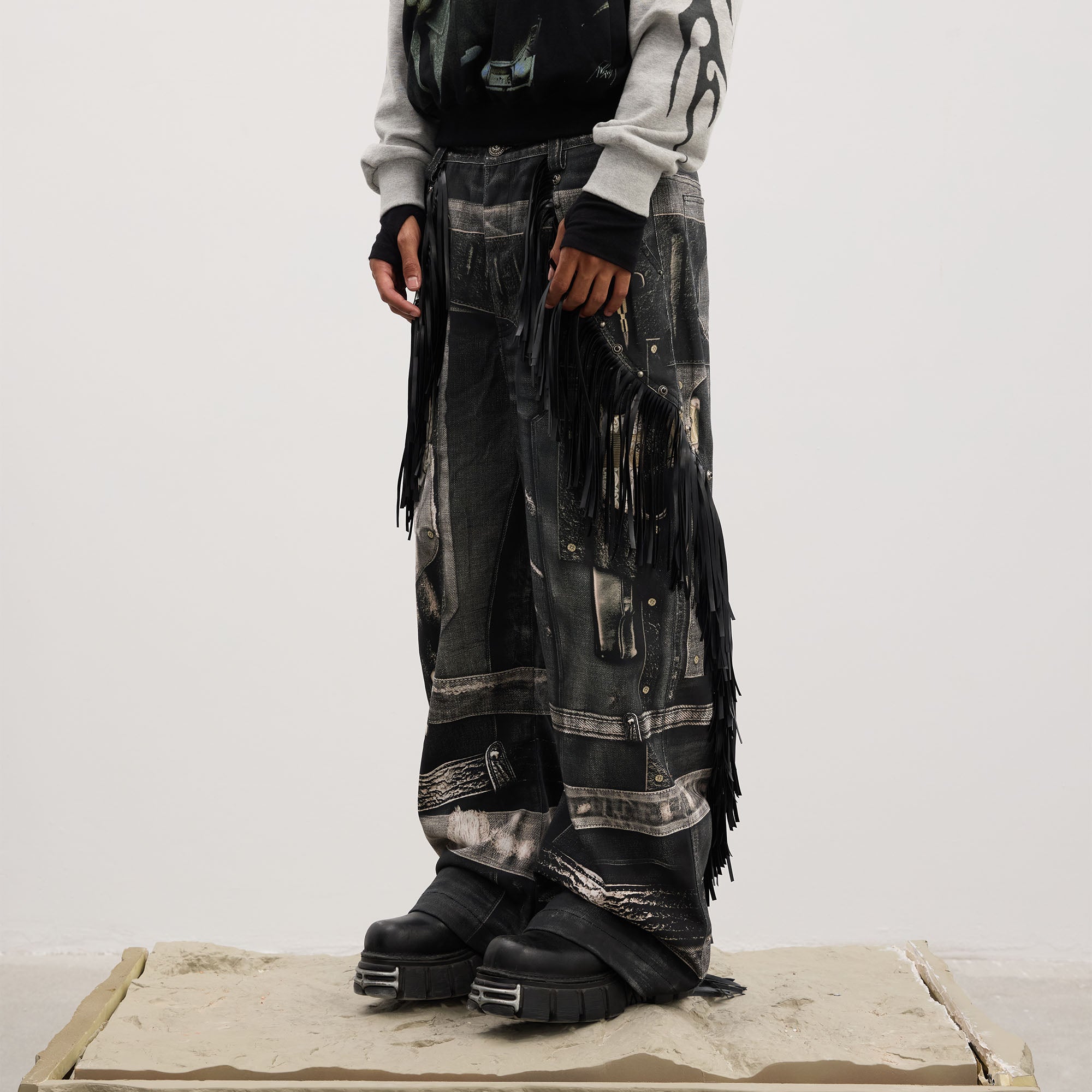 DND4DES Fringe Full-Print Baggy Jeans