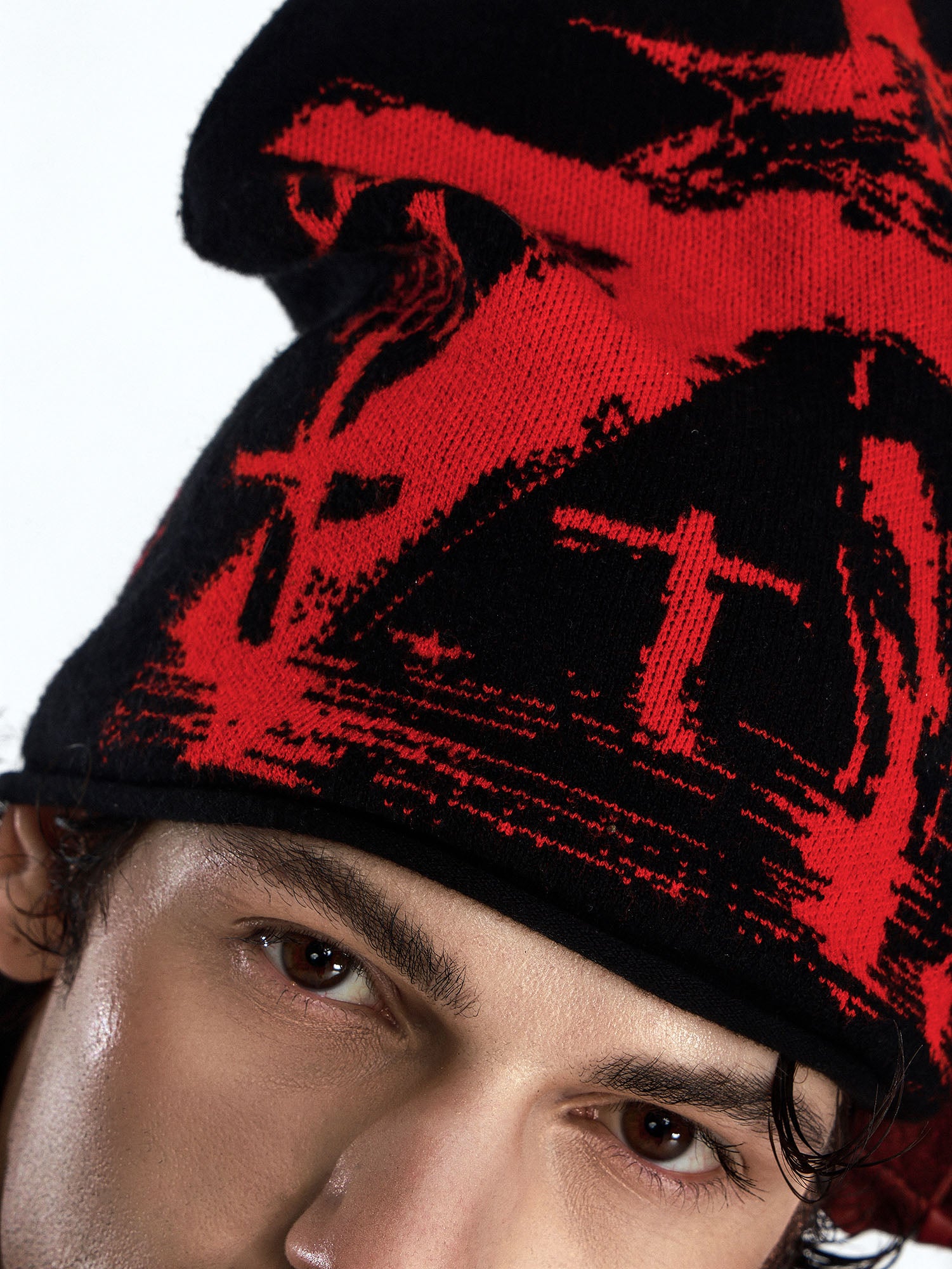 FLYERRER Grunge Cross Jacquard Slouch Beanie