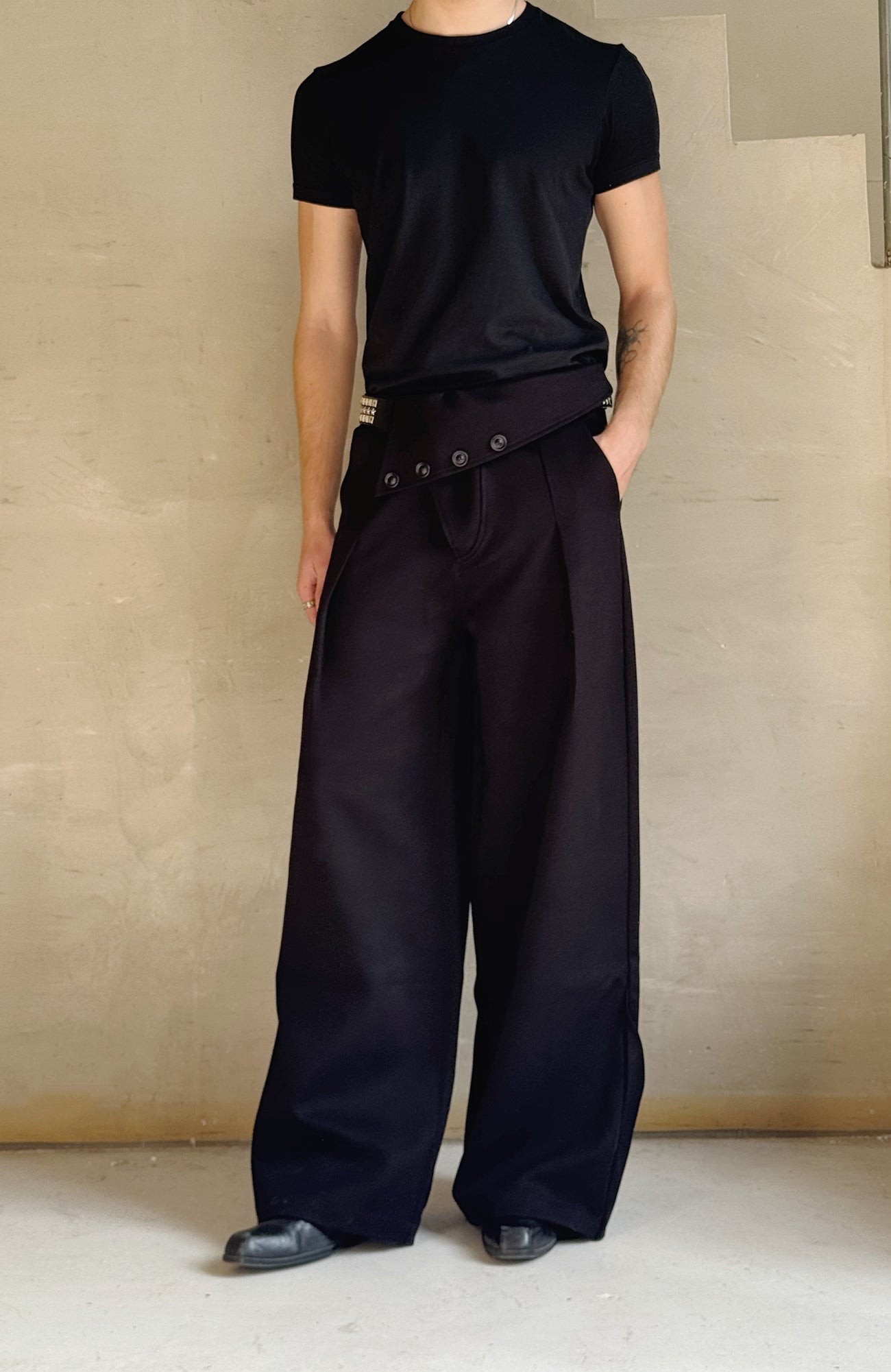 ESAIAS Foldover Waist Pleated Wide-Leg Trousers
