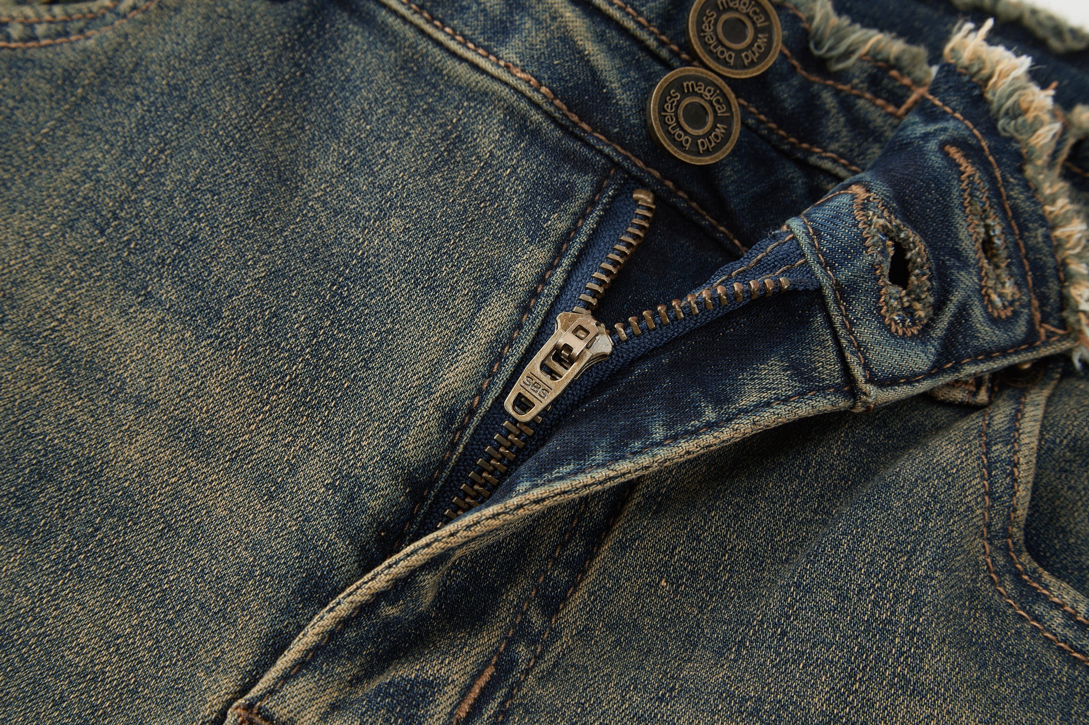 BONELESS Washed Frayed Hem Flared Jeans