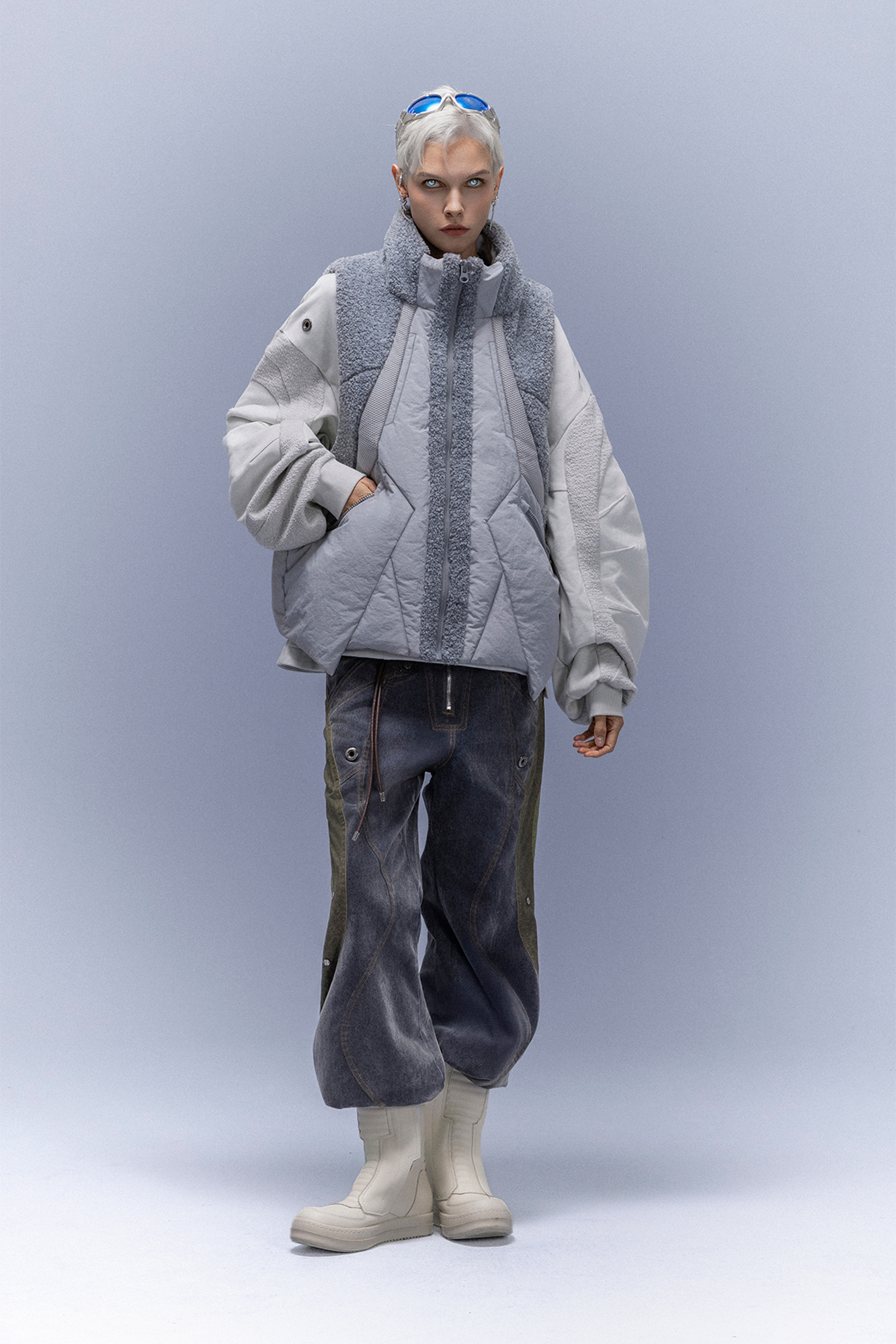 XIPHEVIL High-Neck Fleece-Panel Vest Dark Gray