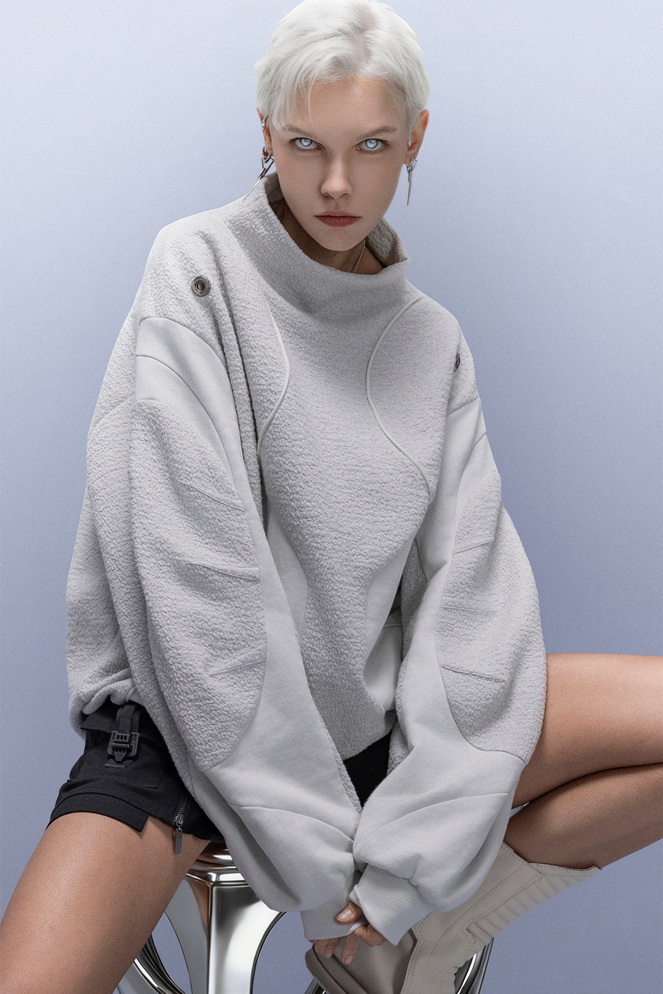 XIPHEVIL Fleece-Panel Saber-Sleeve Sweatshirt White