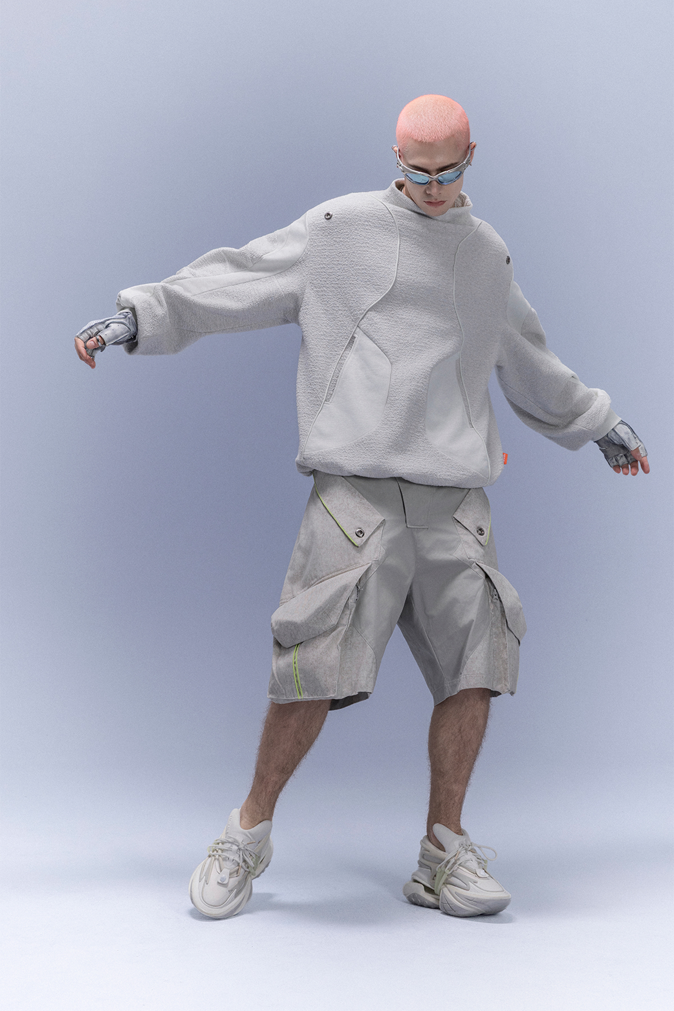 XIPHEVIL Fleece-Panel Saber-Sleeve Sweatshirt White