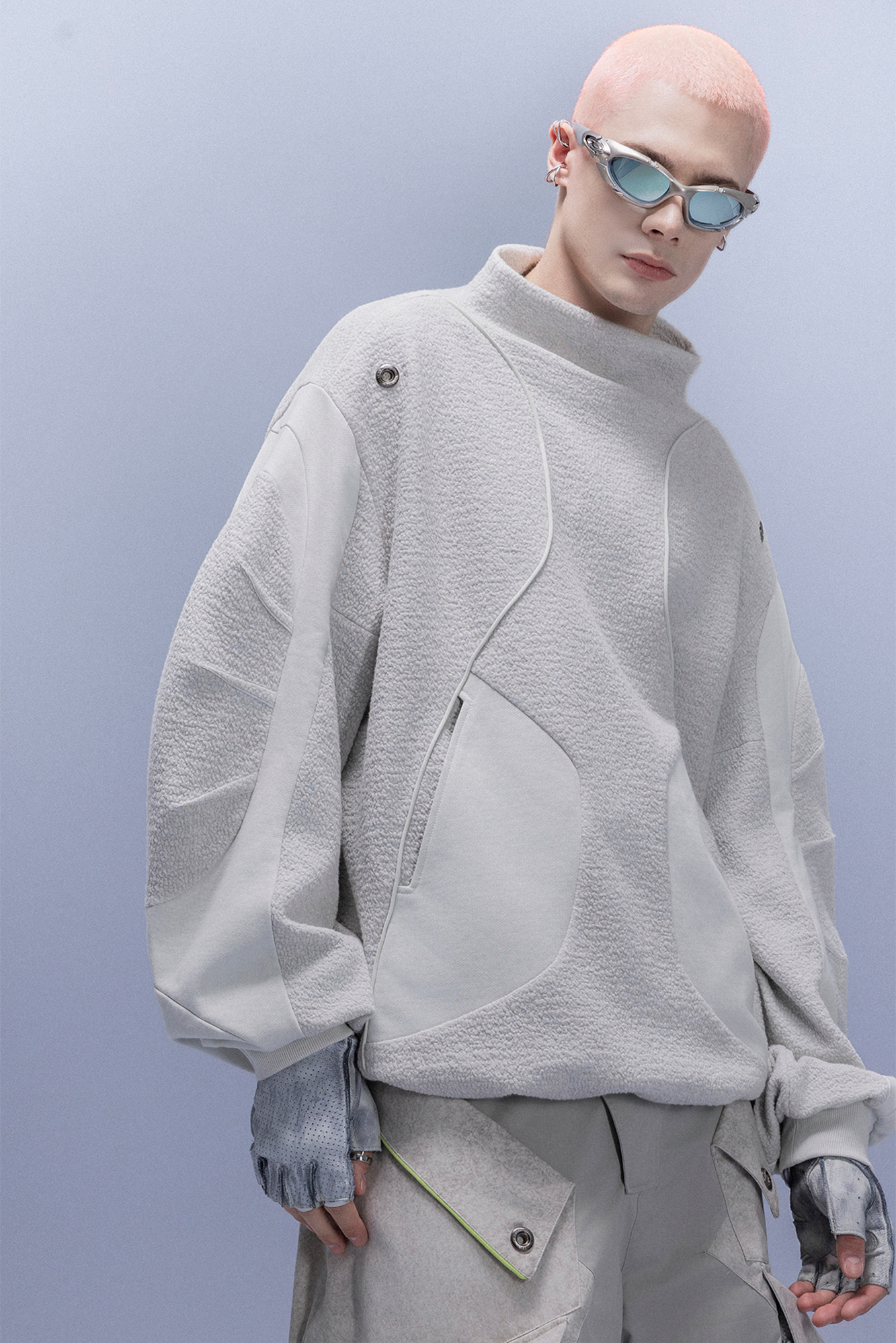 XIPHEVIL Fleece-Panel Saber-Sleeve Sweatshirt White