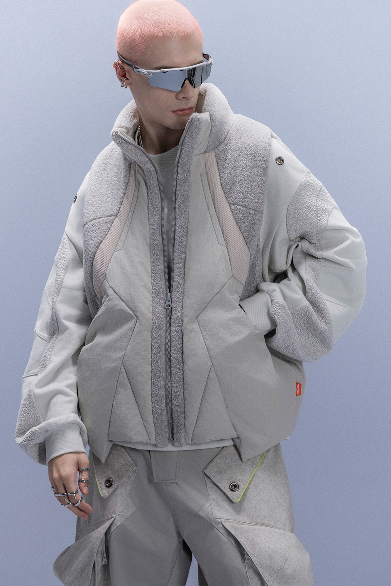 XIPHEVIL High-Neck Fleece-Panel Vest Light Gray