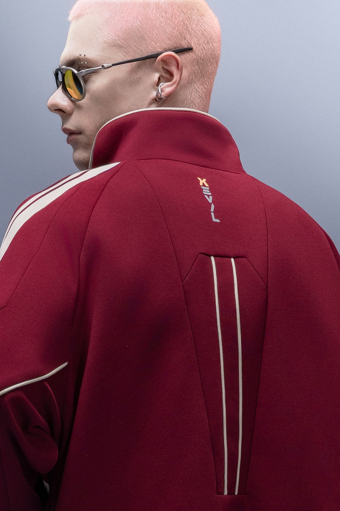 XIPHEVIL Contrast-Paneled Raglan Track Jacket Red