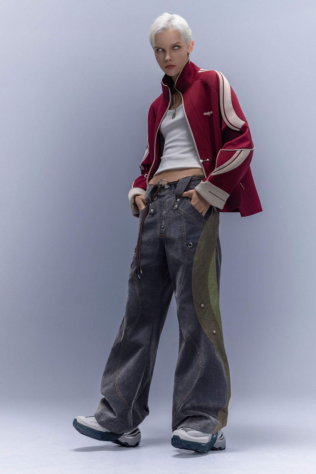 XIPHEVIL Contrast-Paneled Raglan Track Jacket Red