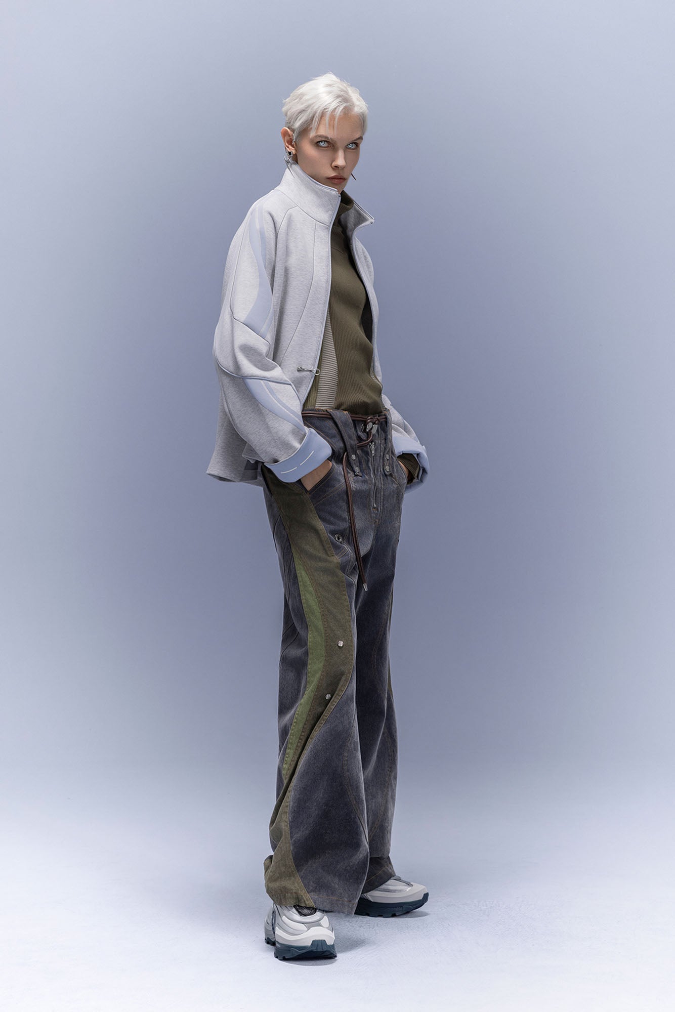 XIPHEVIL Contrast-Paneled Raglan Track Jacket White