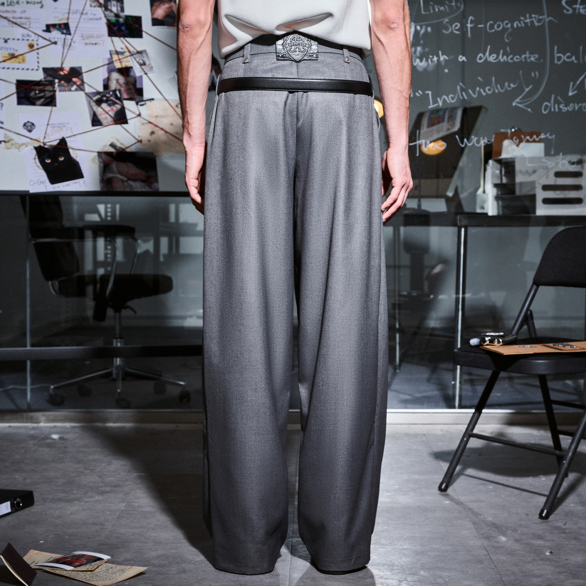 455EMBLE Pleated Wide-Leg Trousers