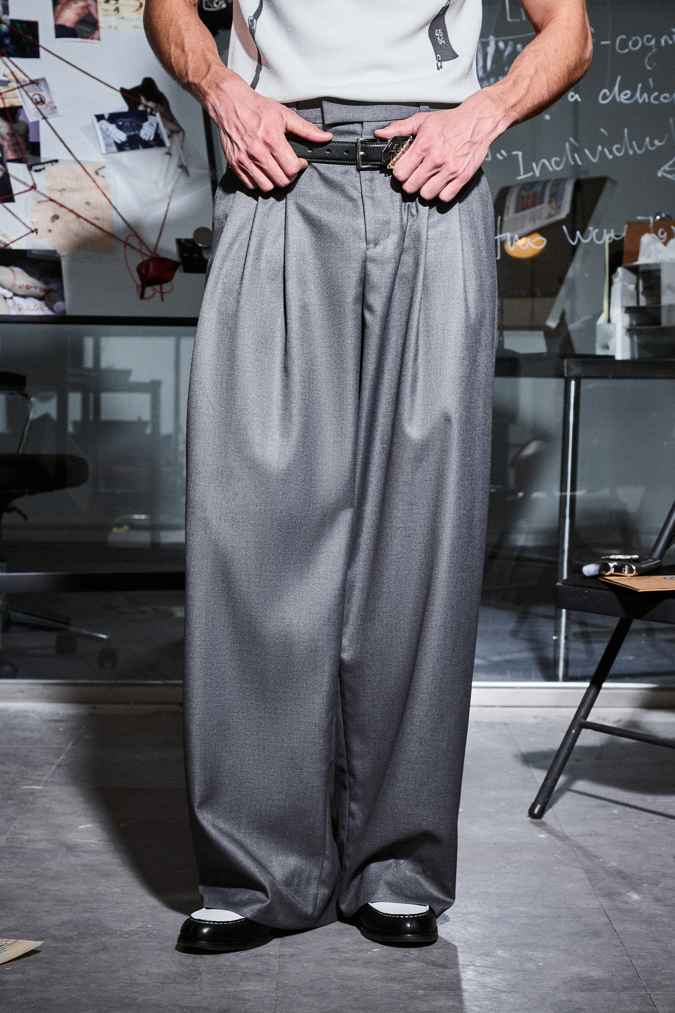 455EMBLE Pleated Wide-Leg Trousers