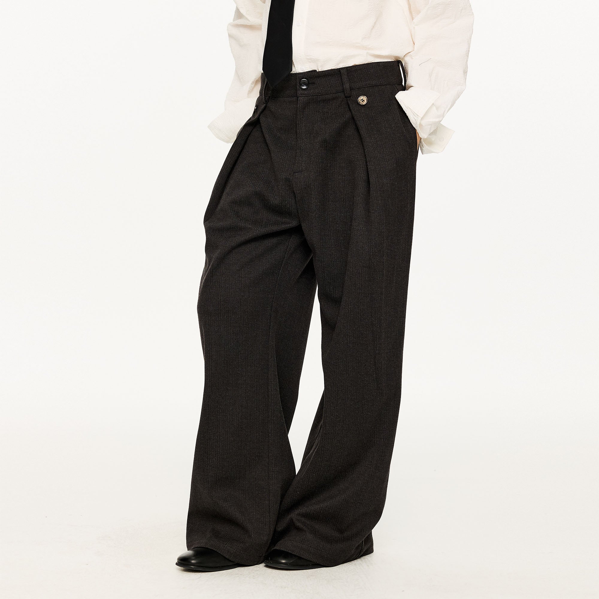 KREATE Modern Pinstriped Pleated Wide-Leg Trousers