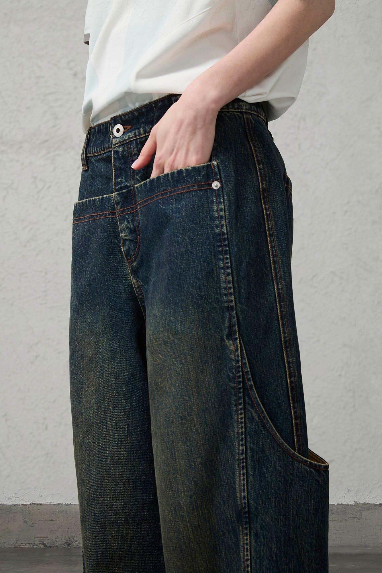 ORGANIC EMOTION Big-Pocket Paneled Wide-Leg Jeans