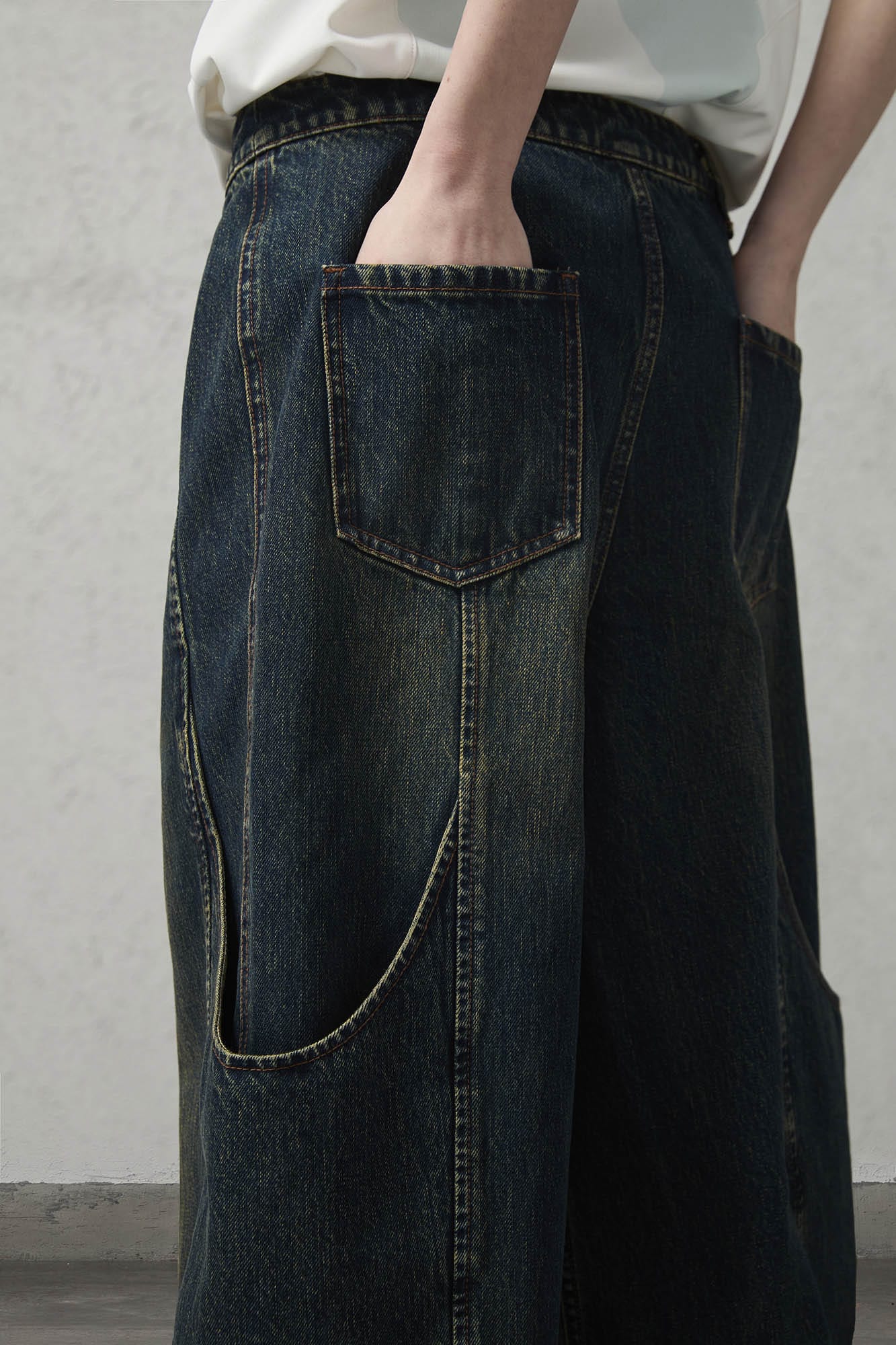 ORGANIC EMOTION Big-Pocket Paneled Wide-Leg Jeans