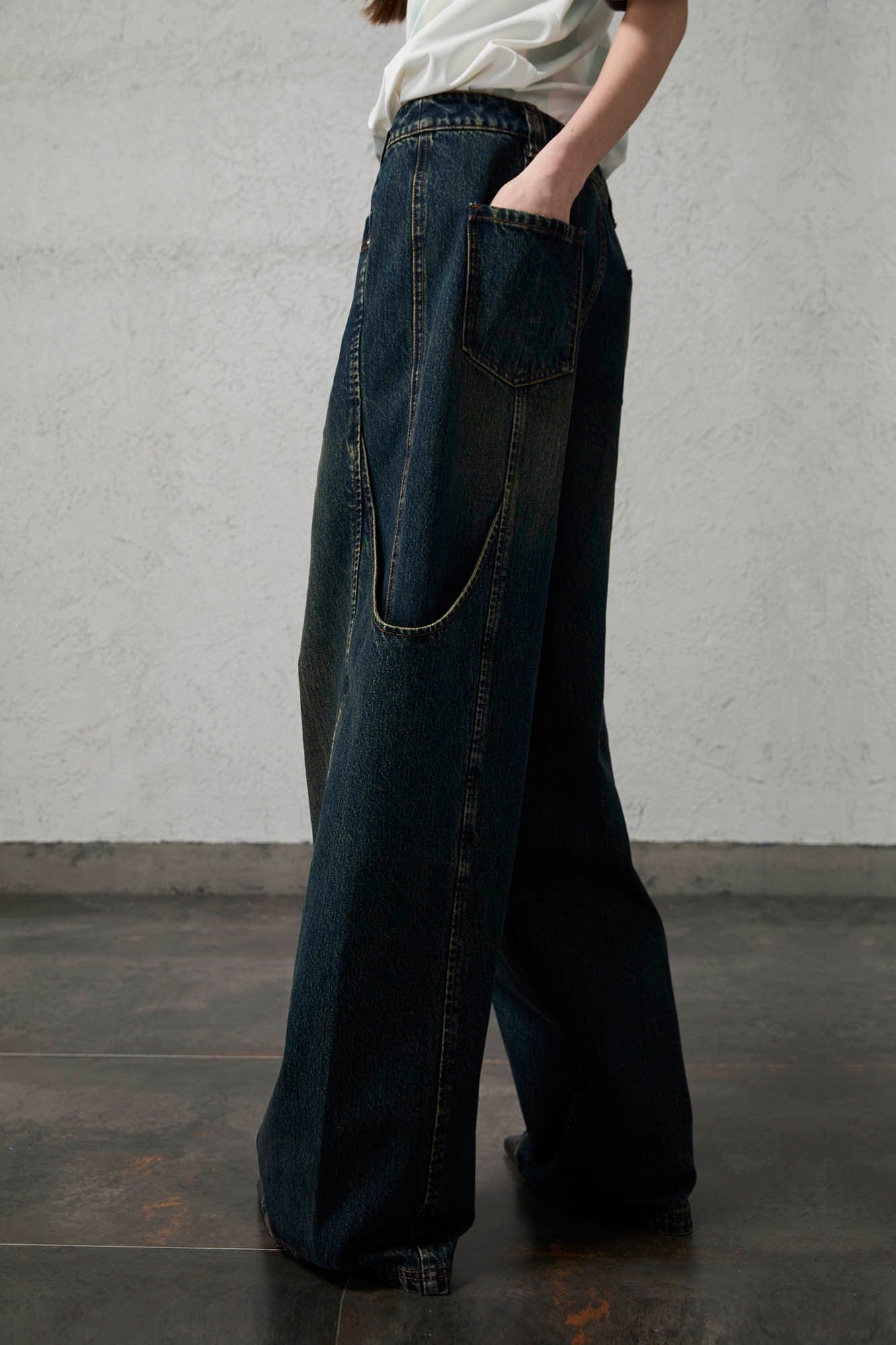 ORGANIC EMOTION Big-Pocket Paneled Wide-Leg Jeans